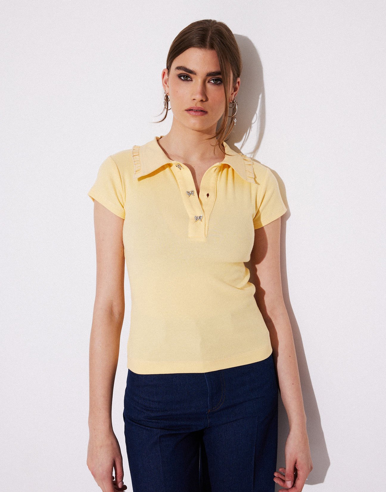Ribbed top with collar