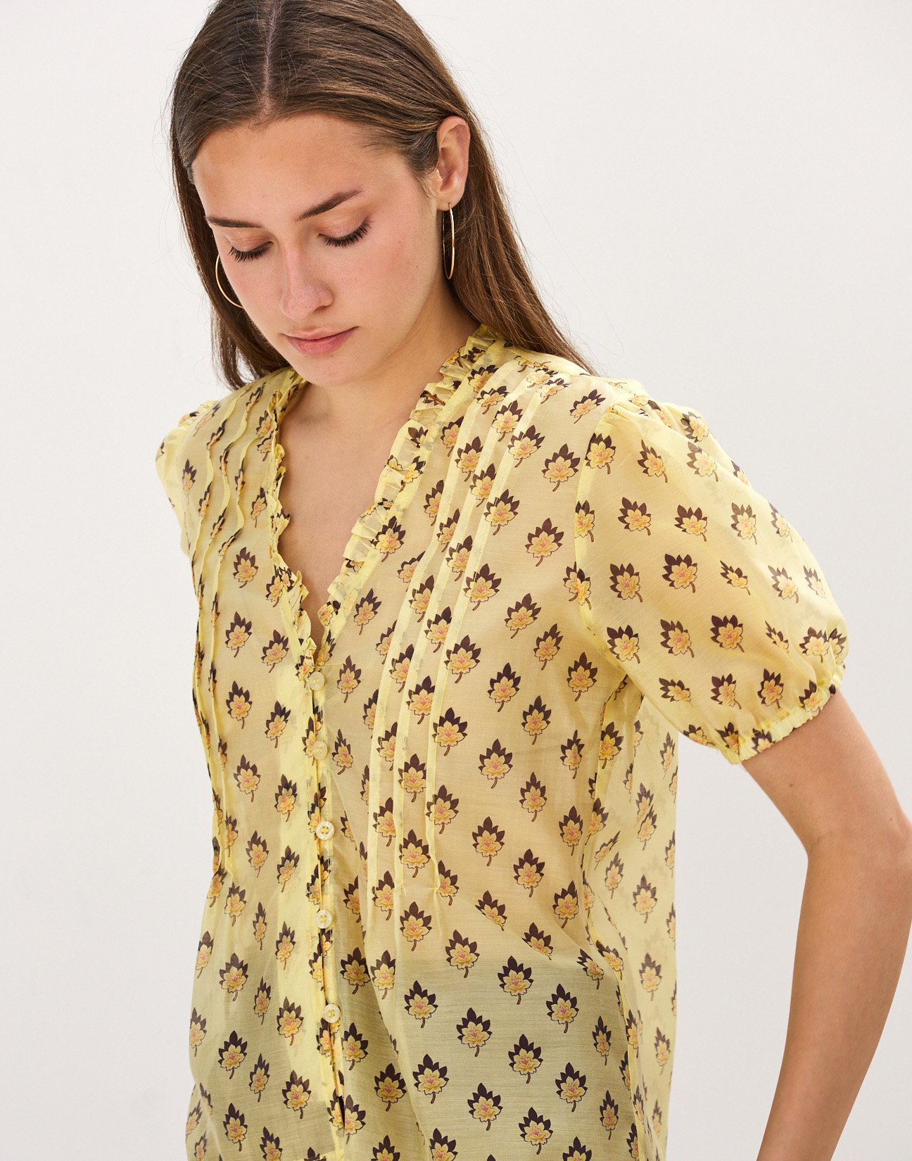 Printed shirt with pleats