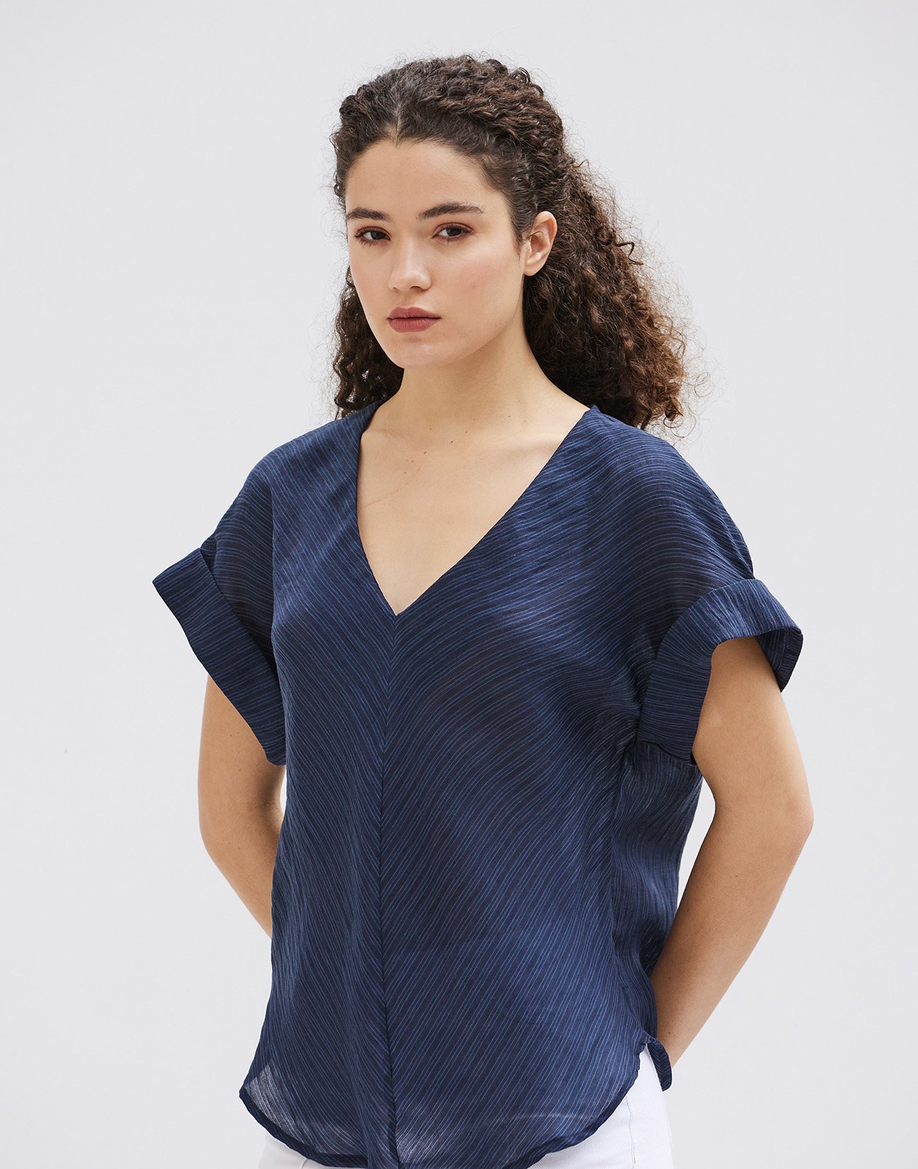 V neckline striped blouse