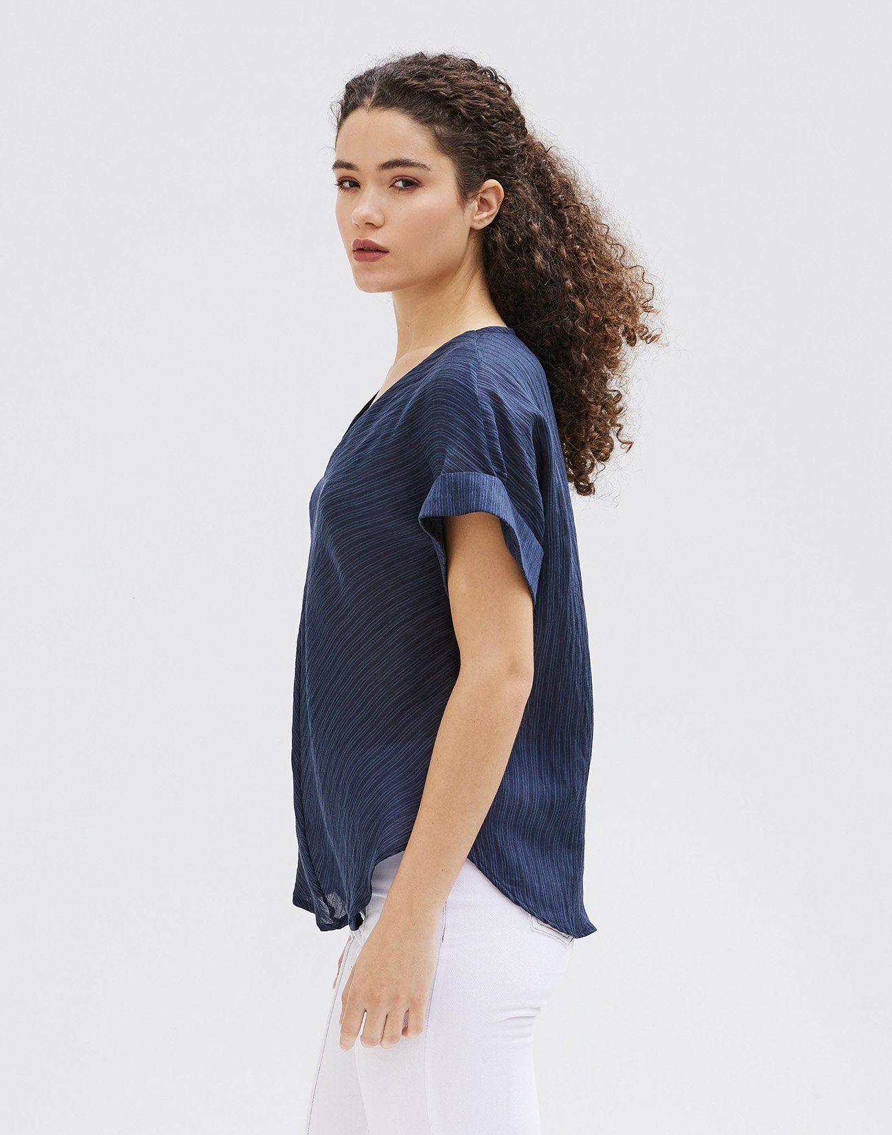 V neckline striped blouse
