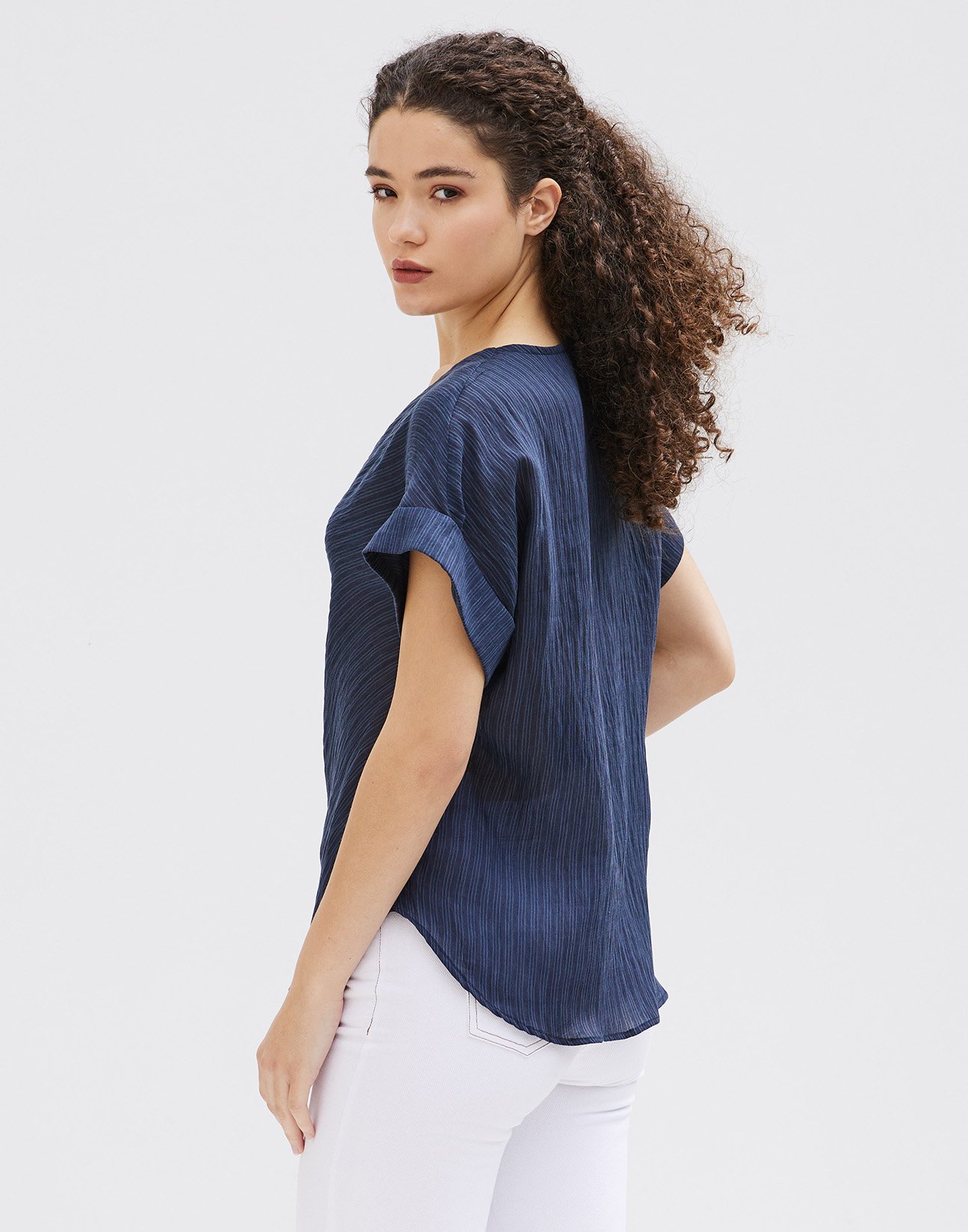 V neckline striped blouse