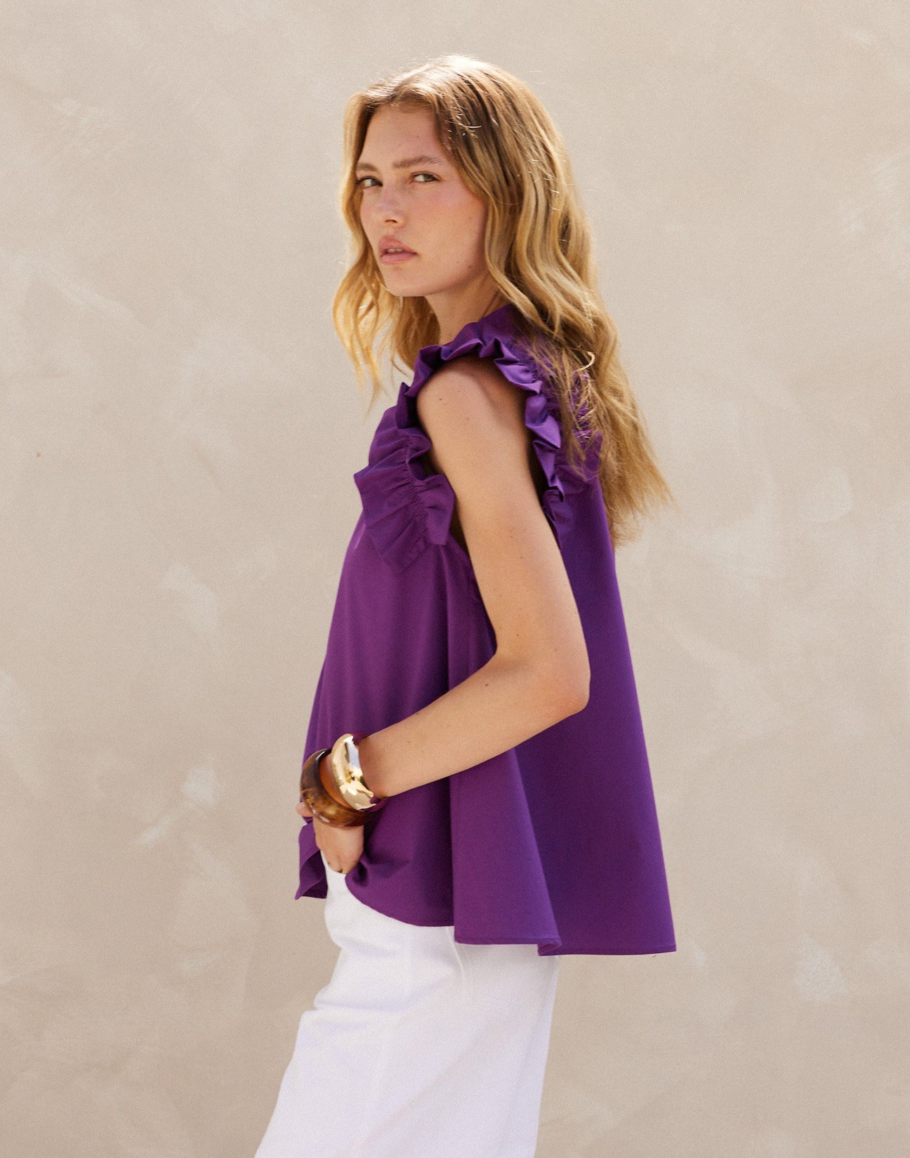 Poplin blouse with ruffles