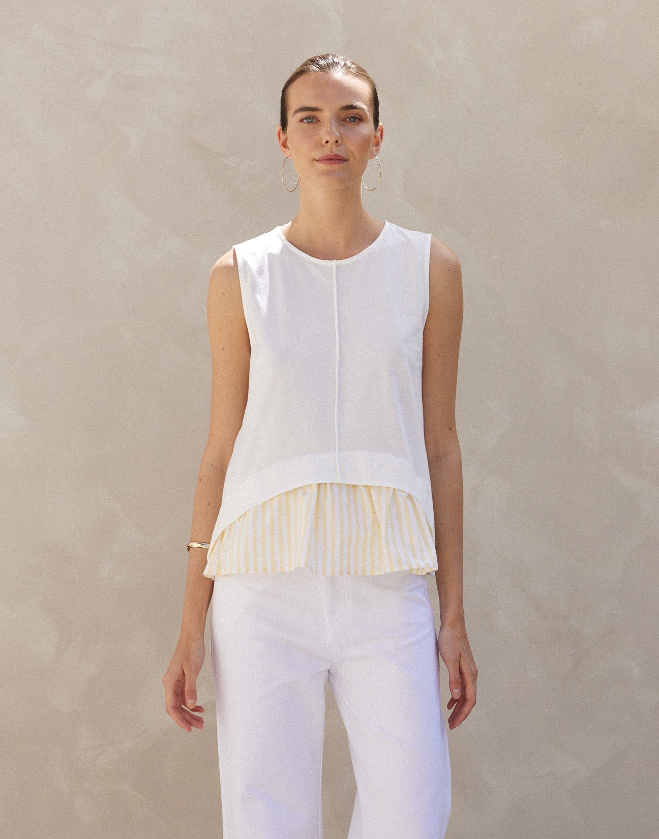 Matching fabric sleeveless  top