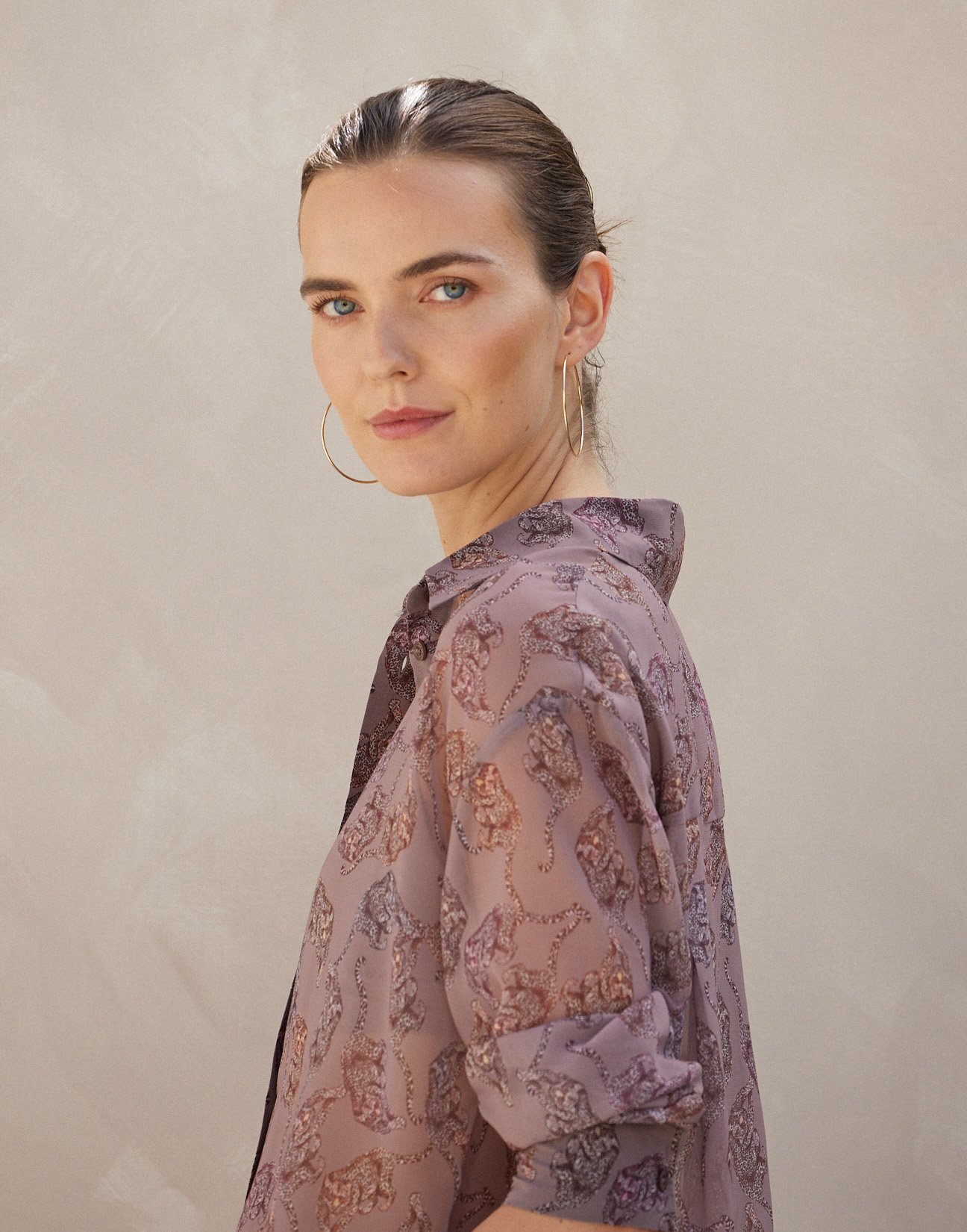 Oversized printed shirt
