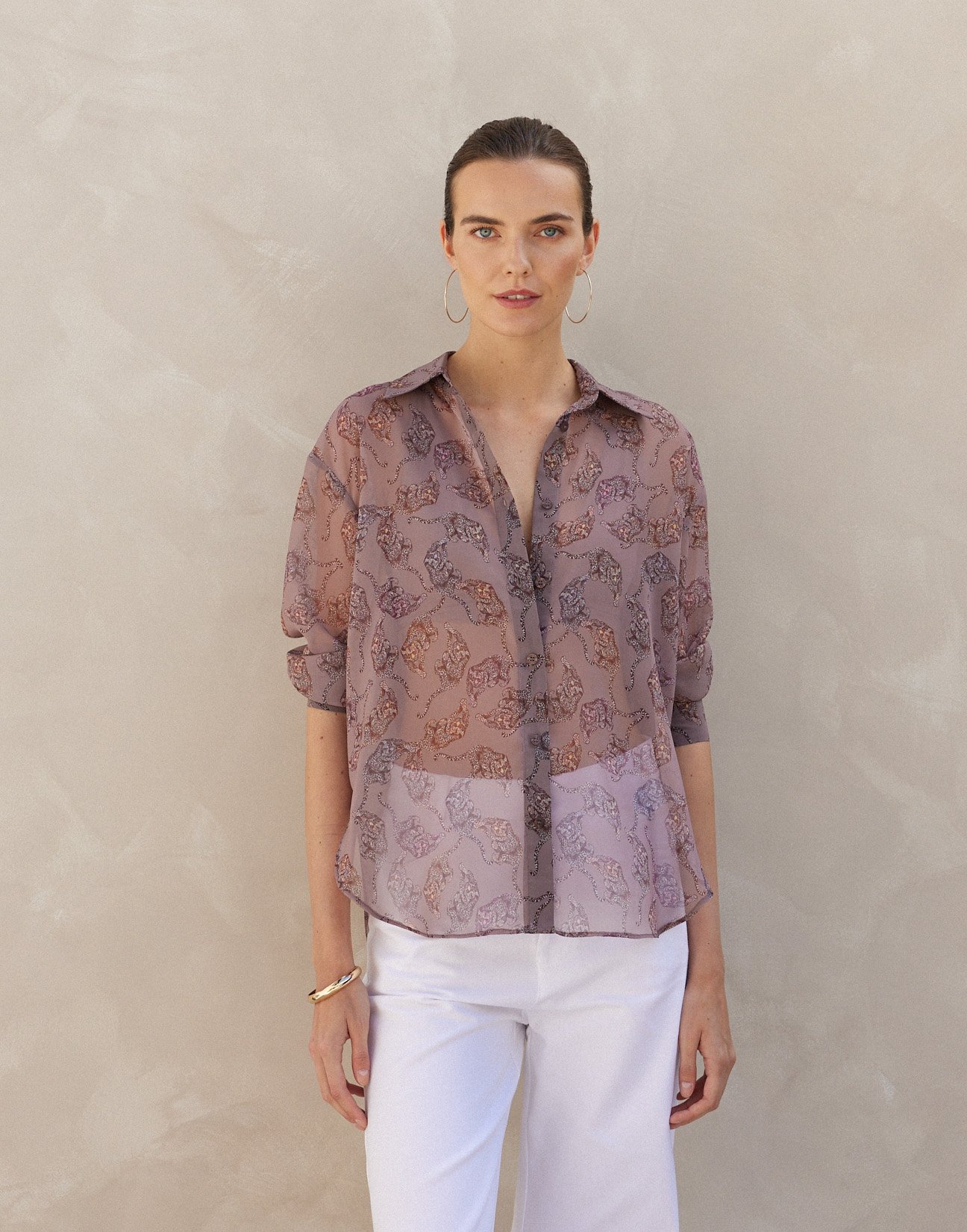 Oversized printed shirt