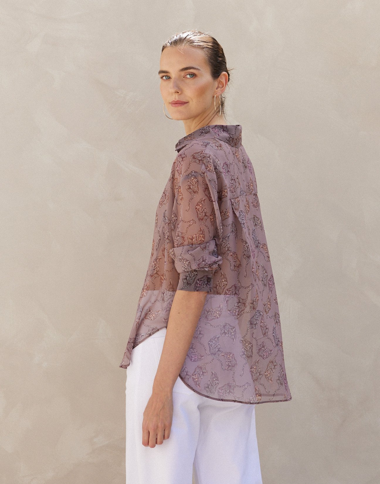 Oversized printed shirt