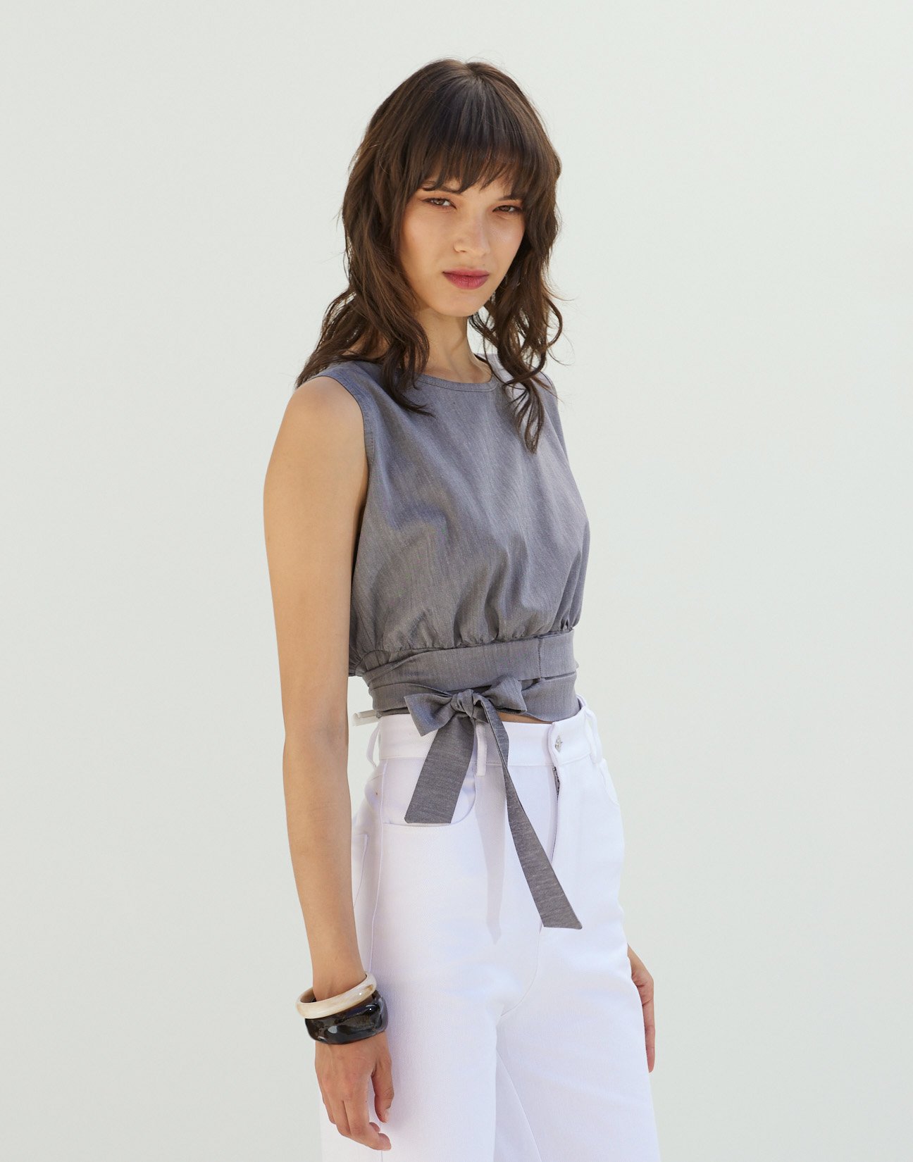 Crop top with tie