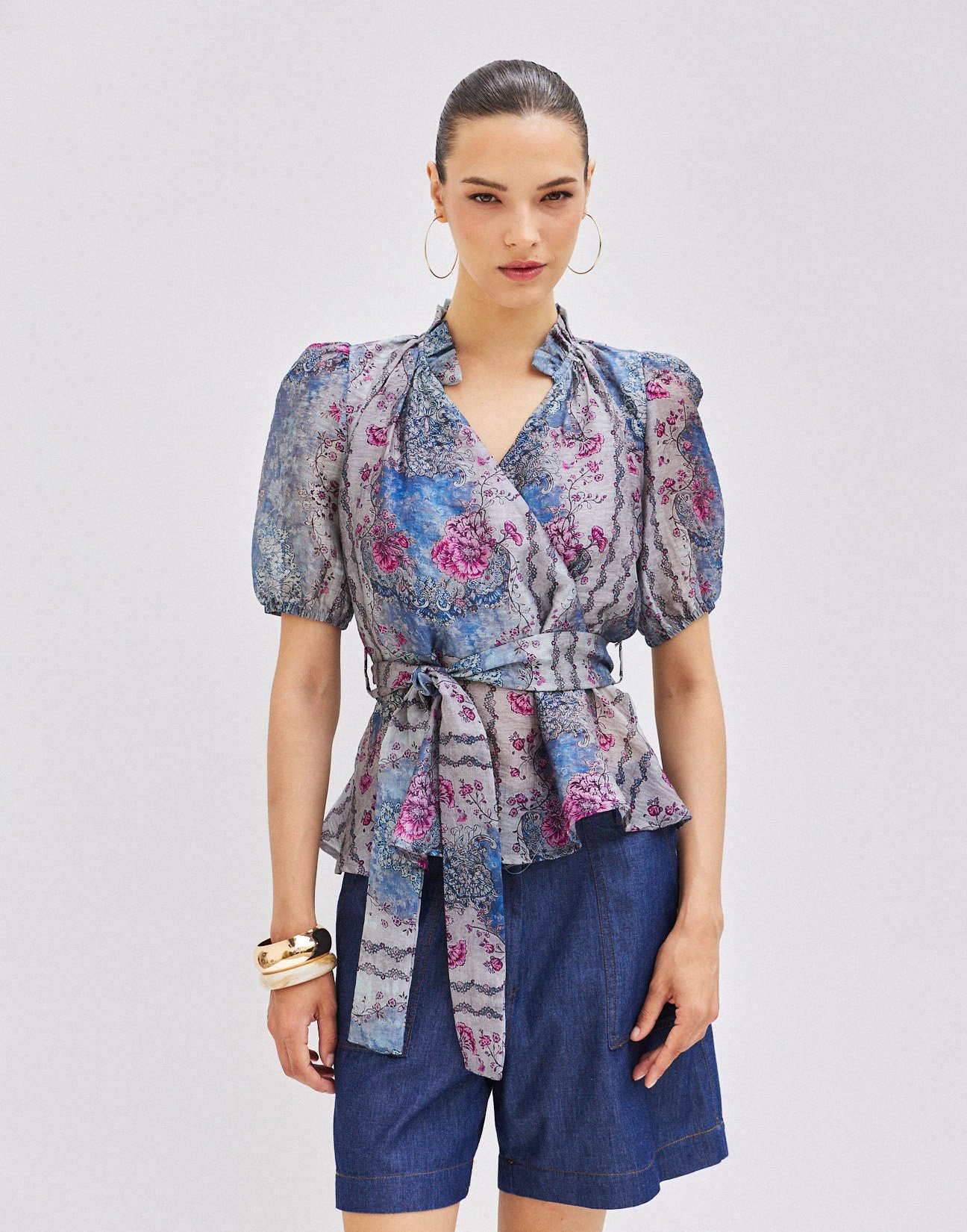 Printed blouse with ruffles