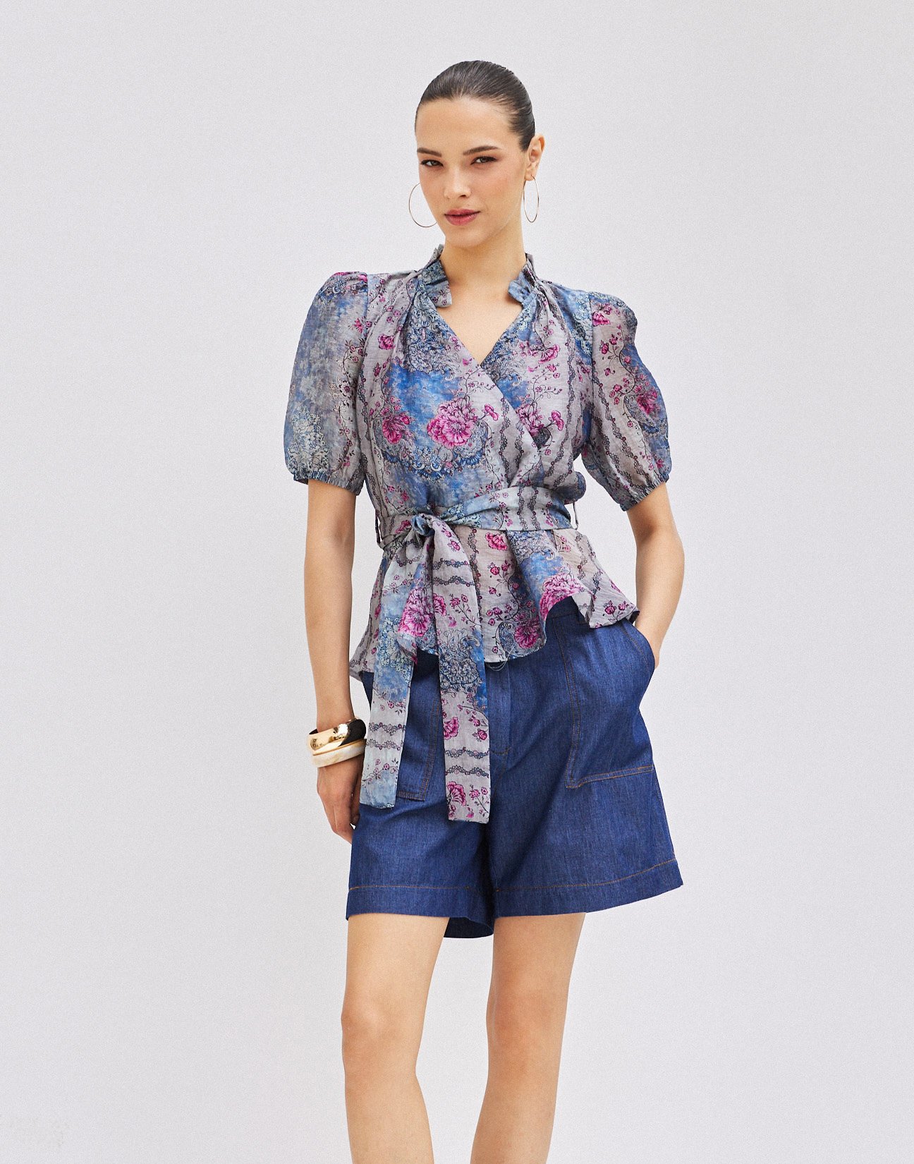 Printed blouse with ruffles