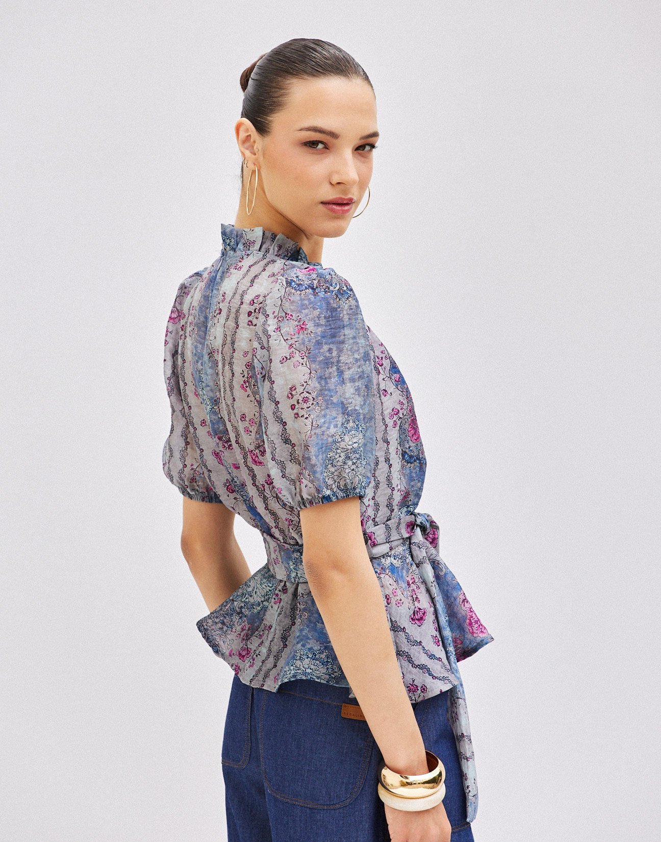 Printed blouse with ruffles