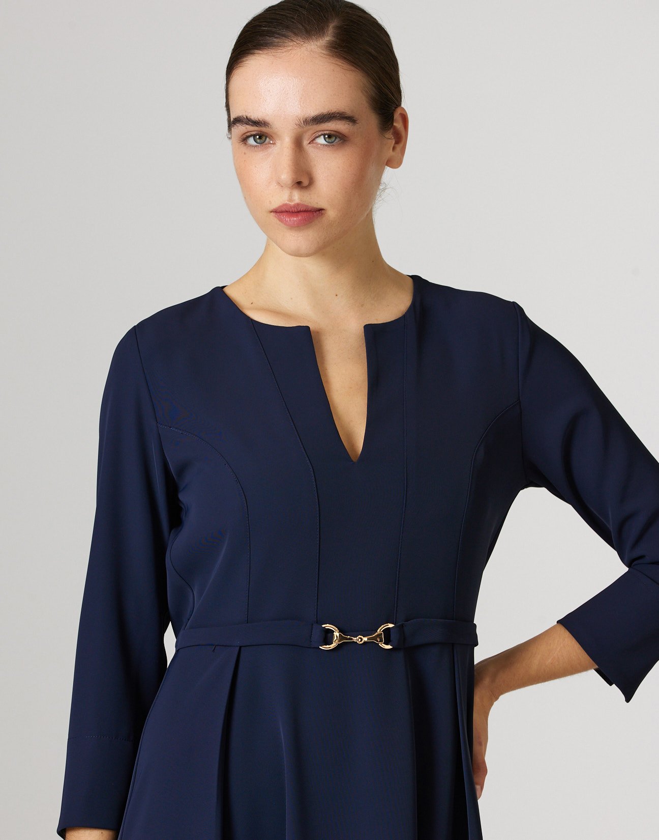 Midi dress with buckle