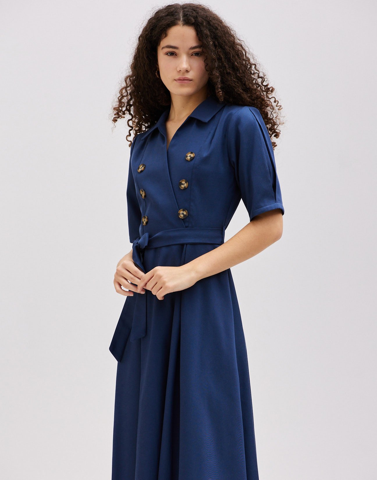 Midi dress with collar