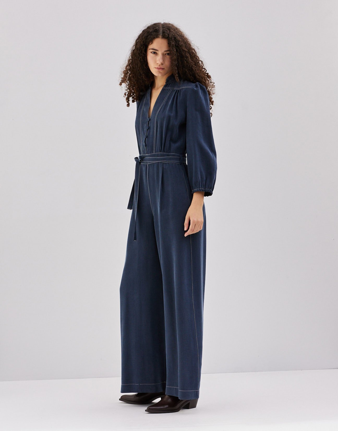 Jumpsuit with topstitching