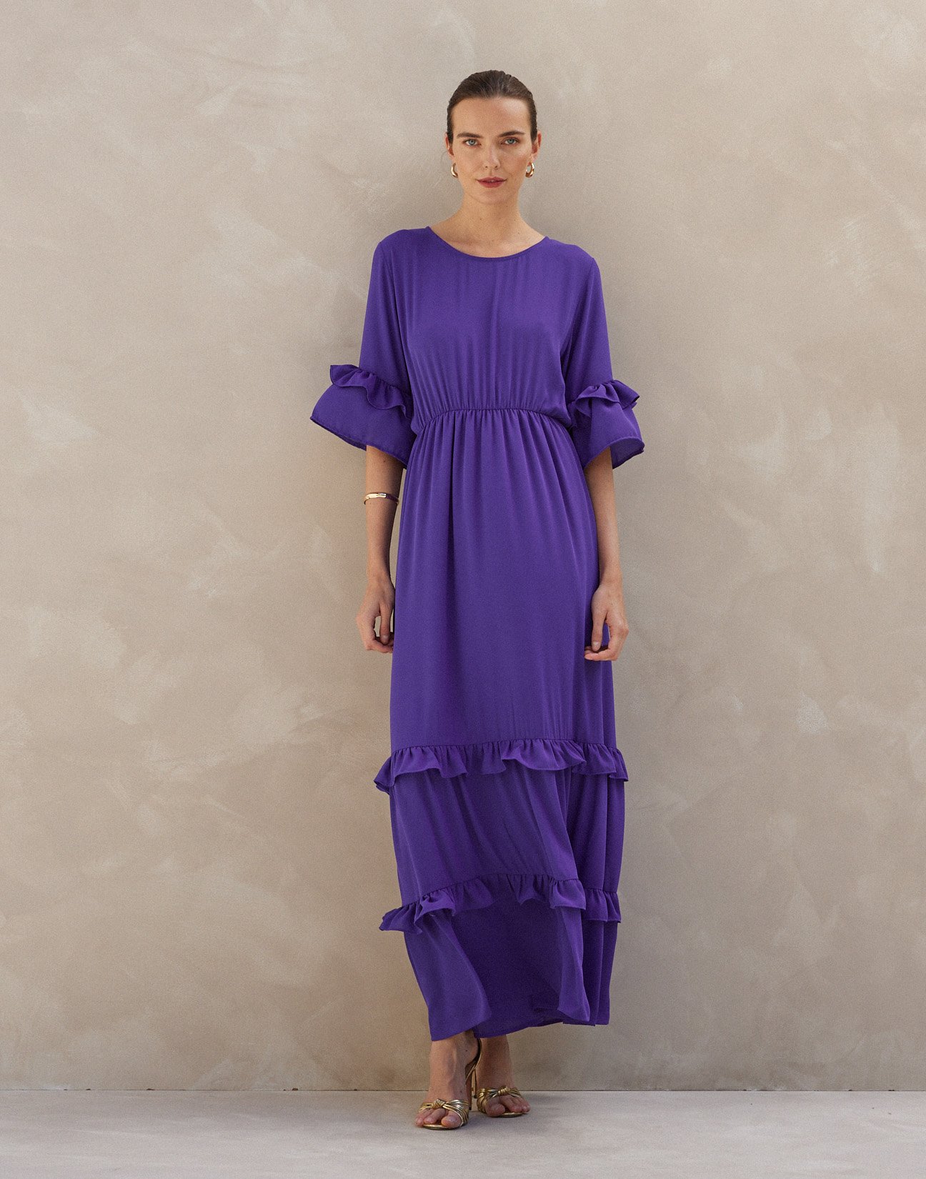 Maxi dress with ruffles