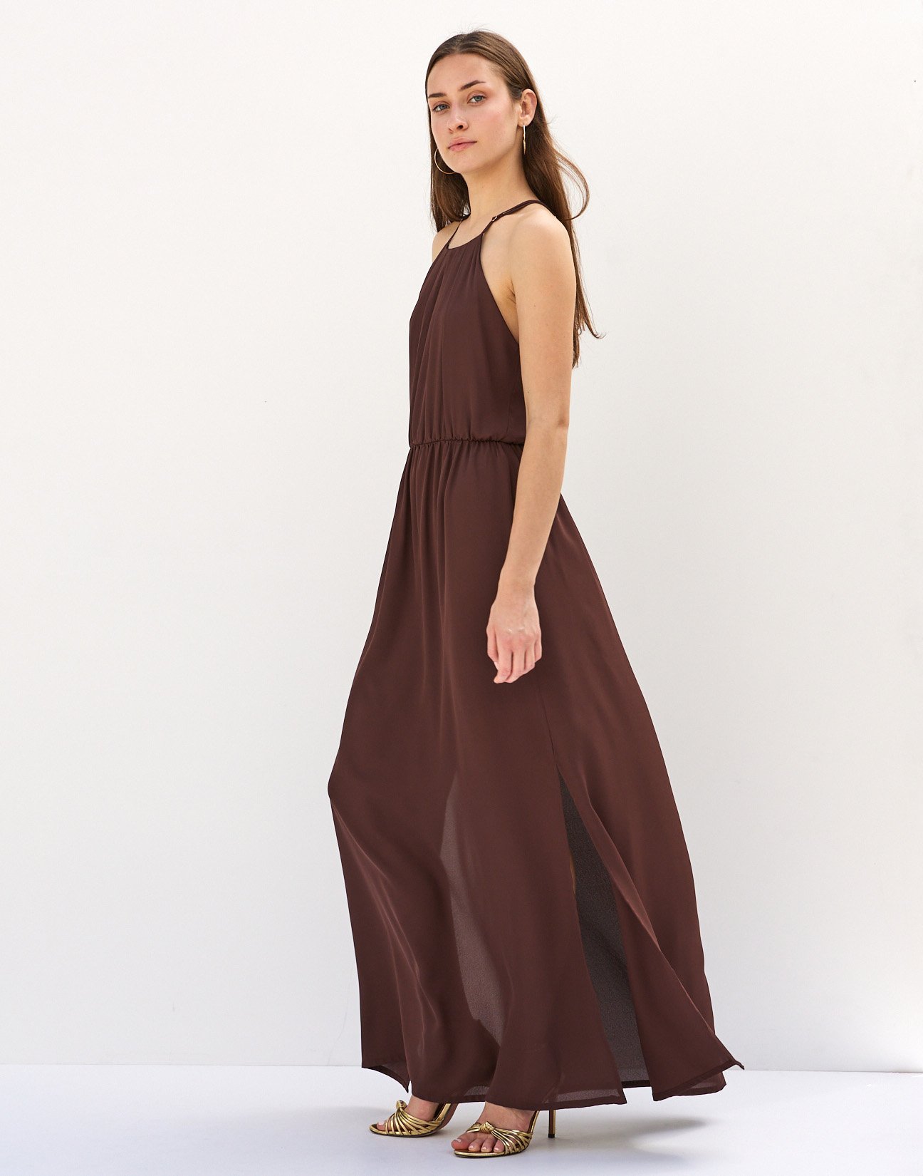 Maxi dress with pleats