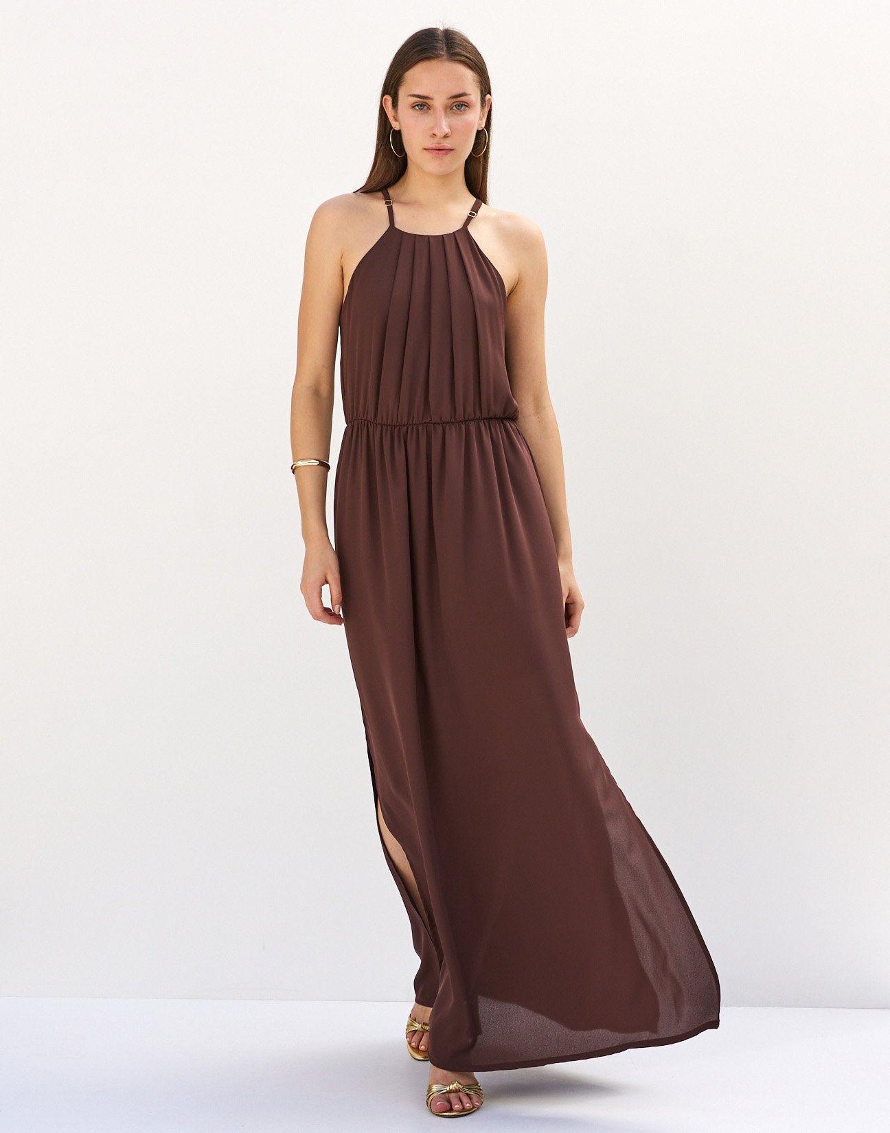 Maxi dress with pleats