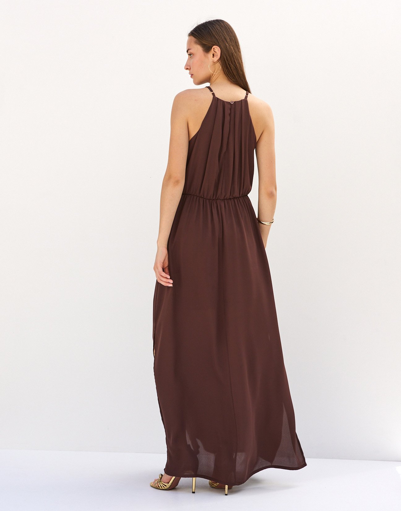 Maxi dress with pleats