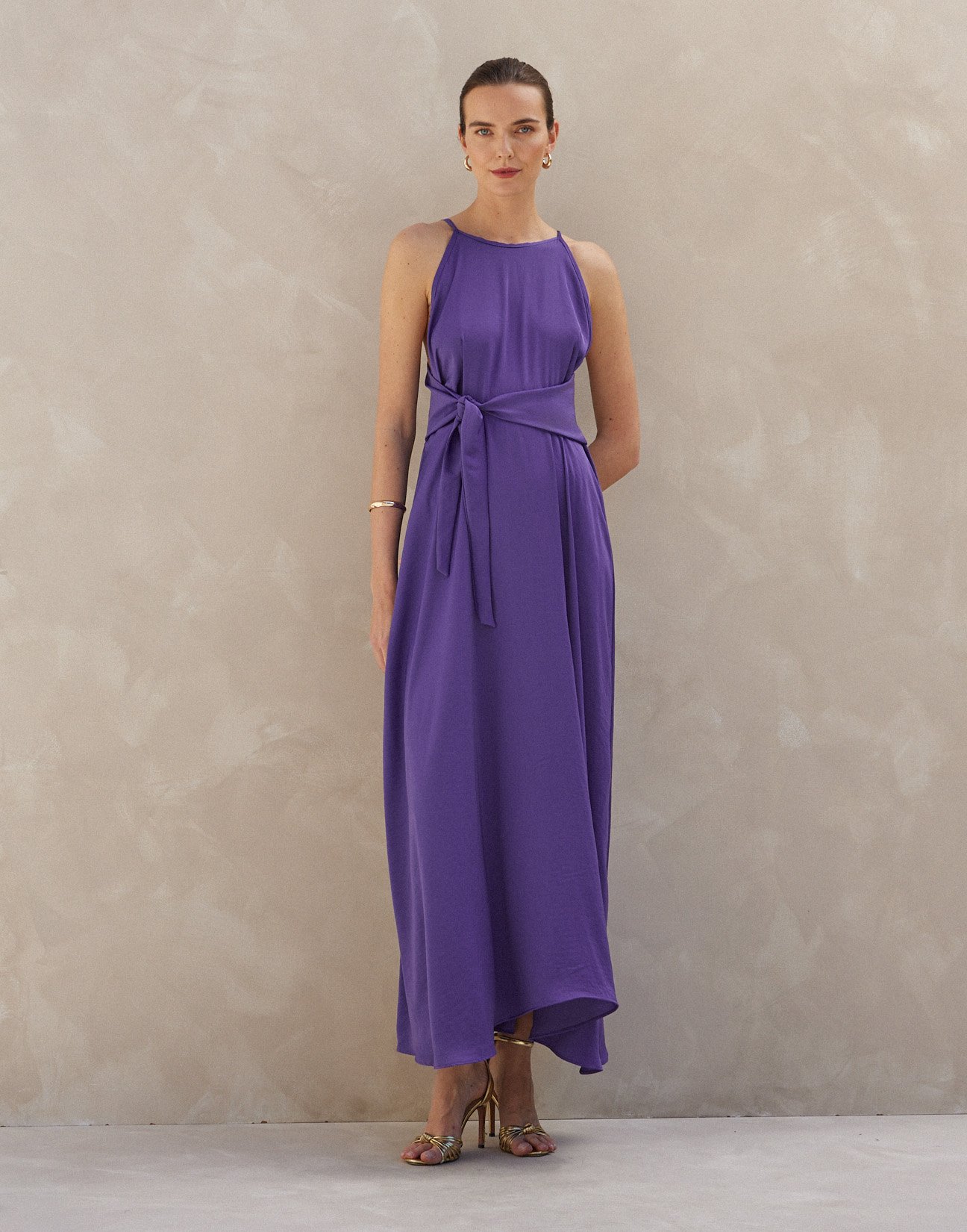 Maxi dress with tie