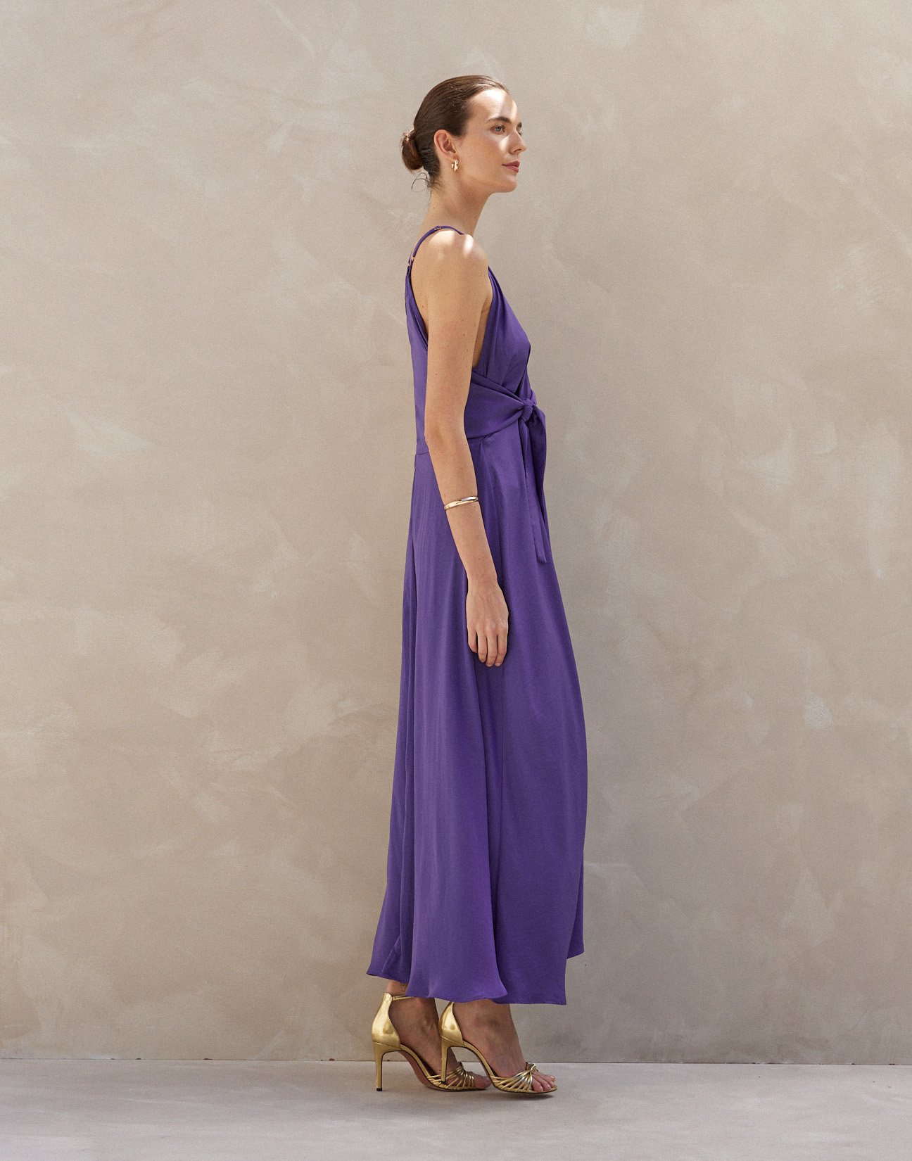 Maxi dress with tie