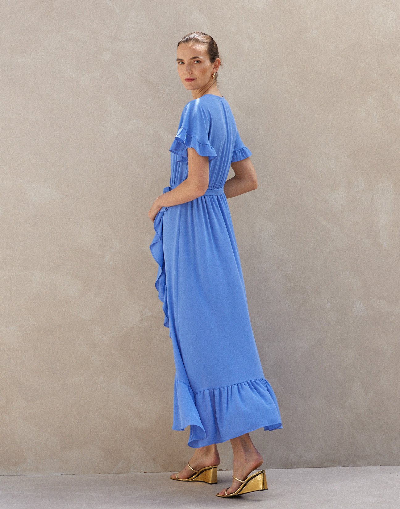 Maxi dress with ruffles