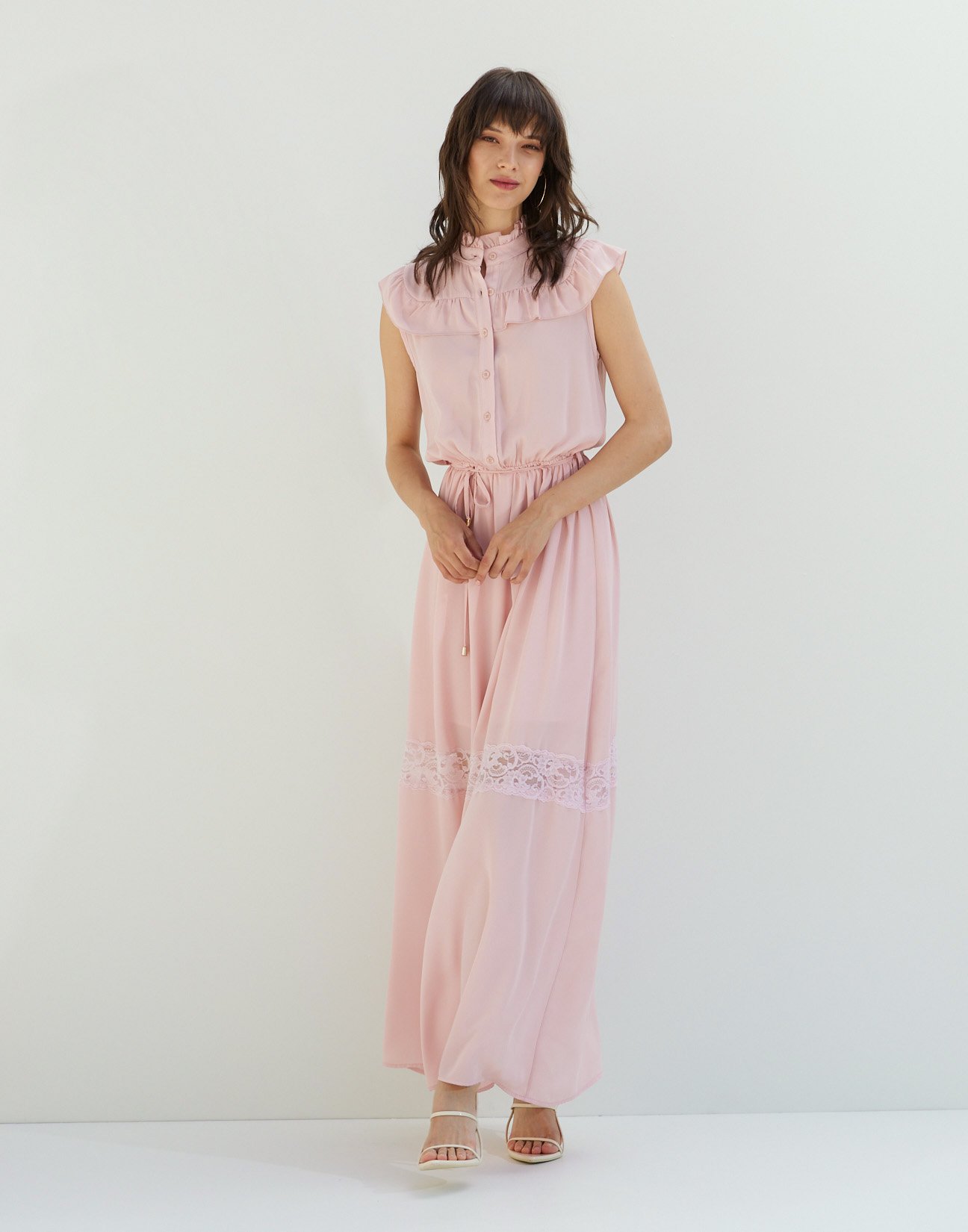 Maxi dress with lace