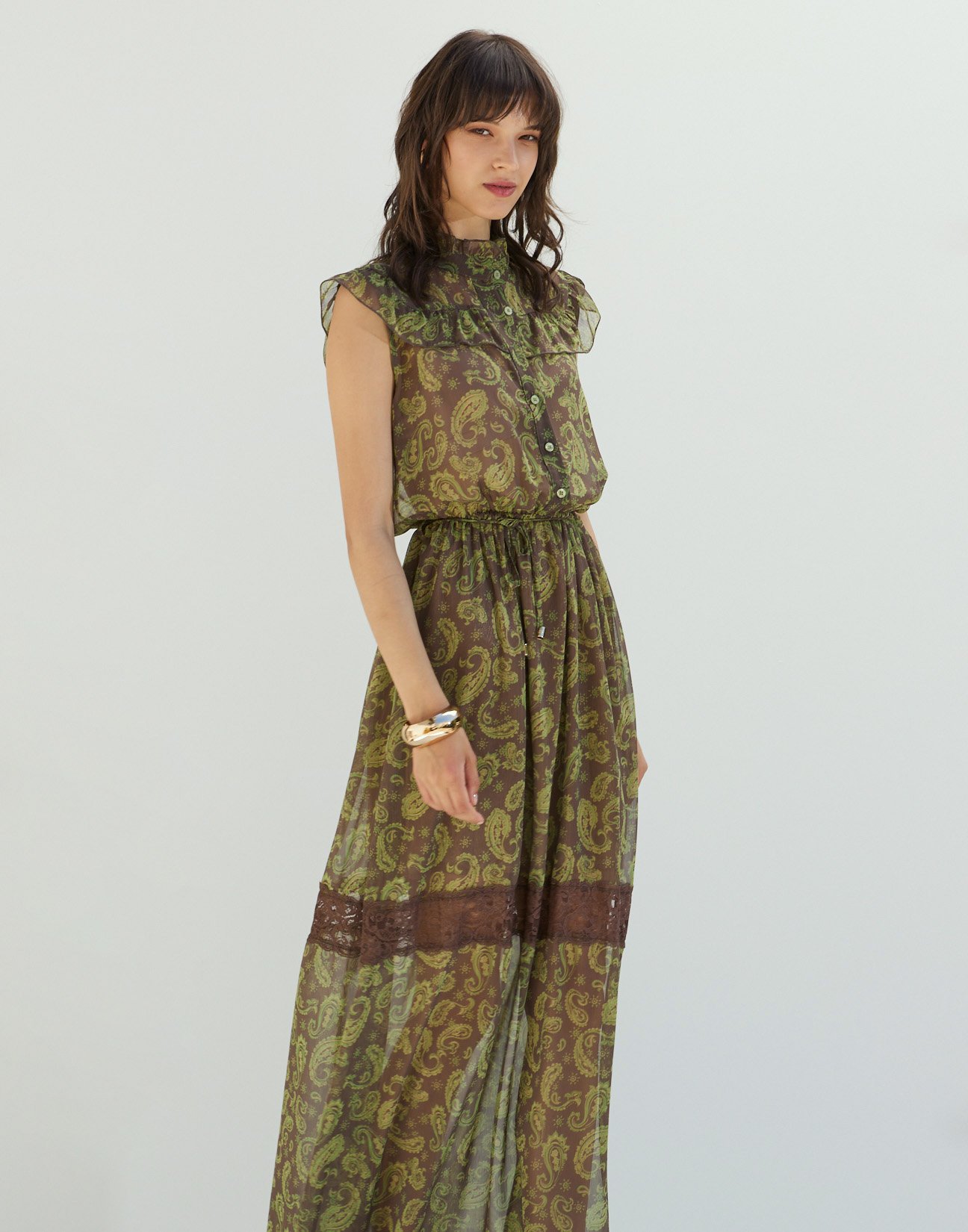 Maxi dress with ruffles