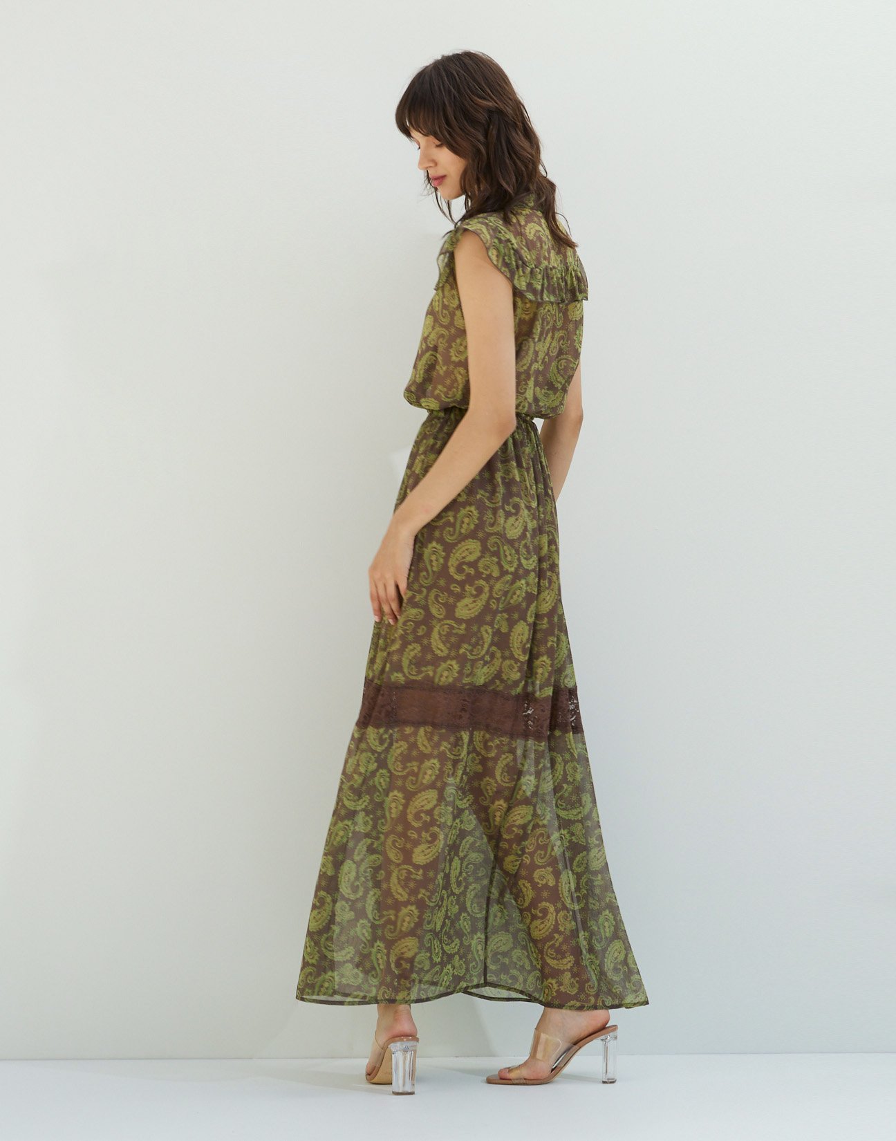 Maxi dress with ruffles