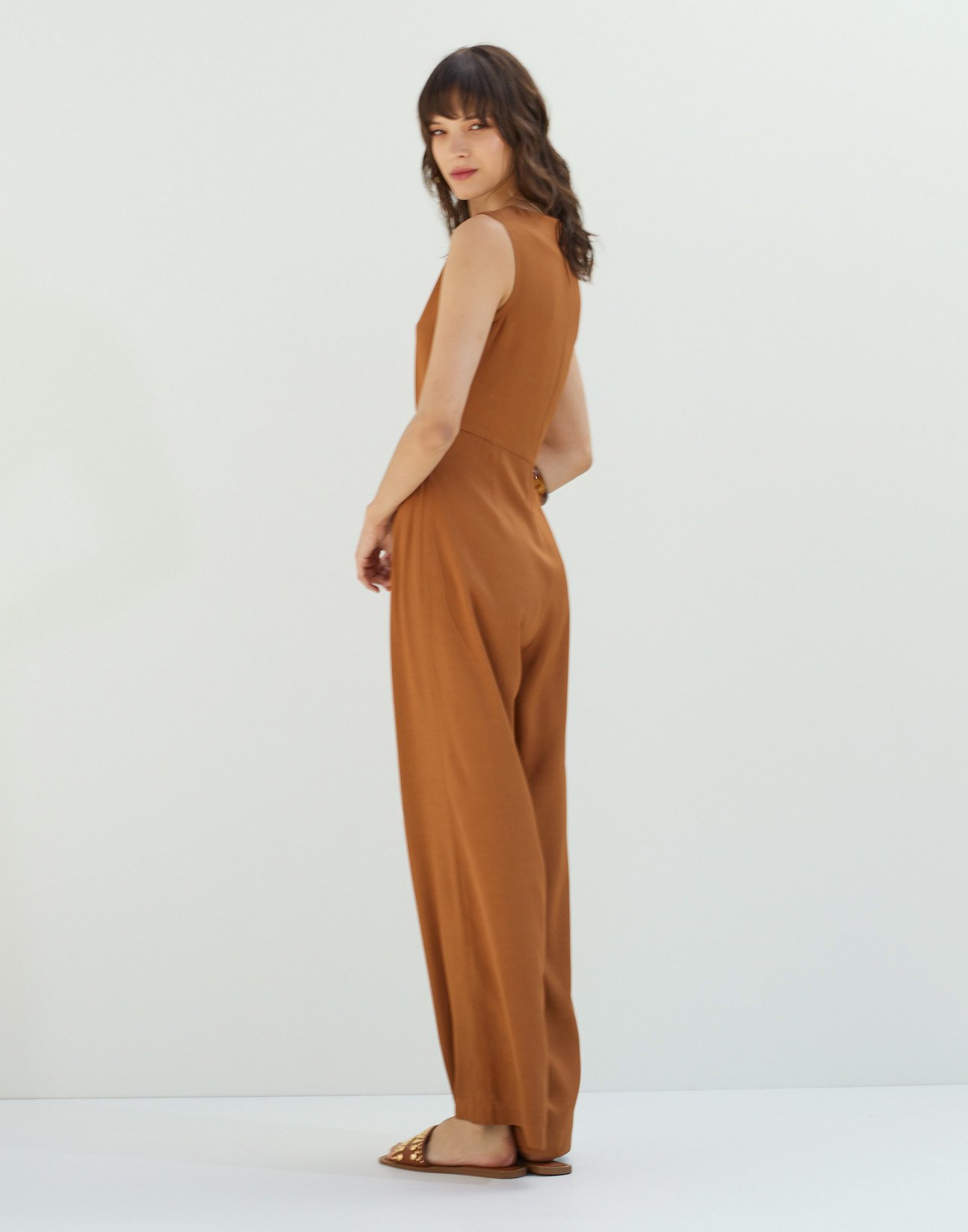 Jumpsuit with buckle