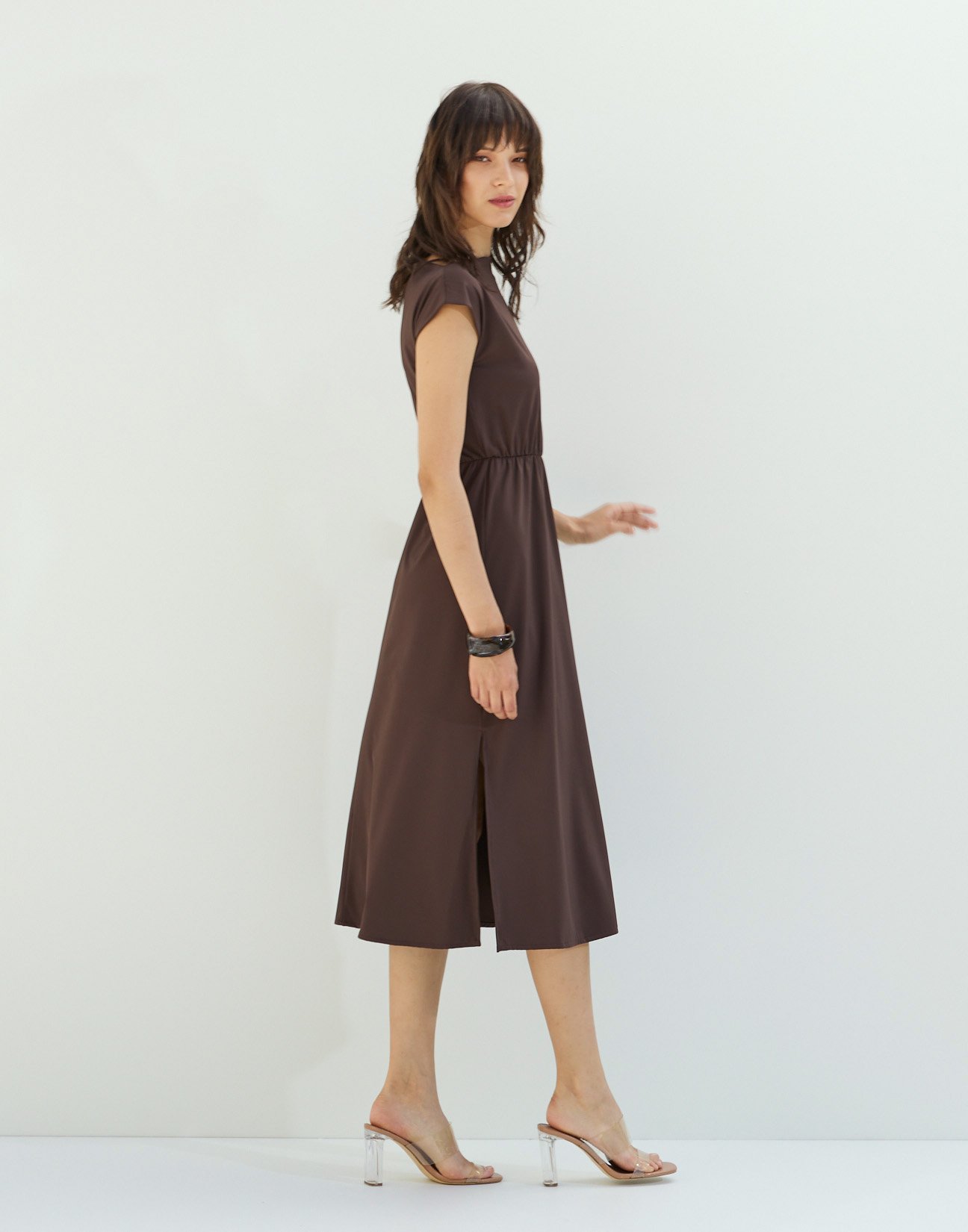 Midi dress with slits