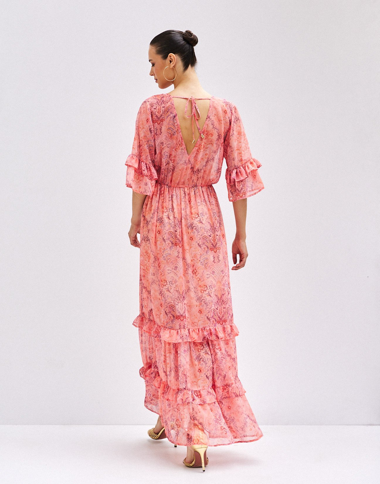 Maxi dress with ruffles