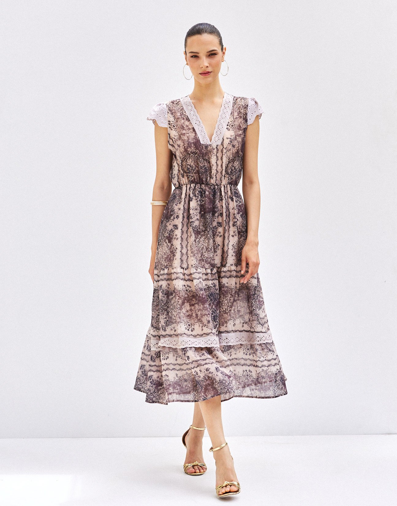 Printed dress with embroidery detail