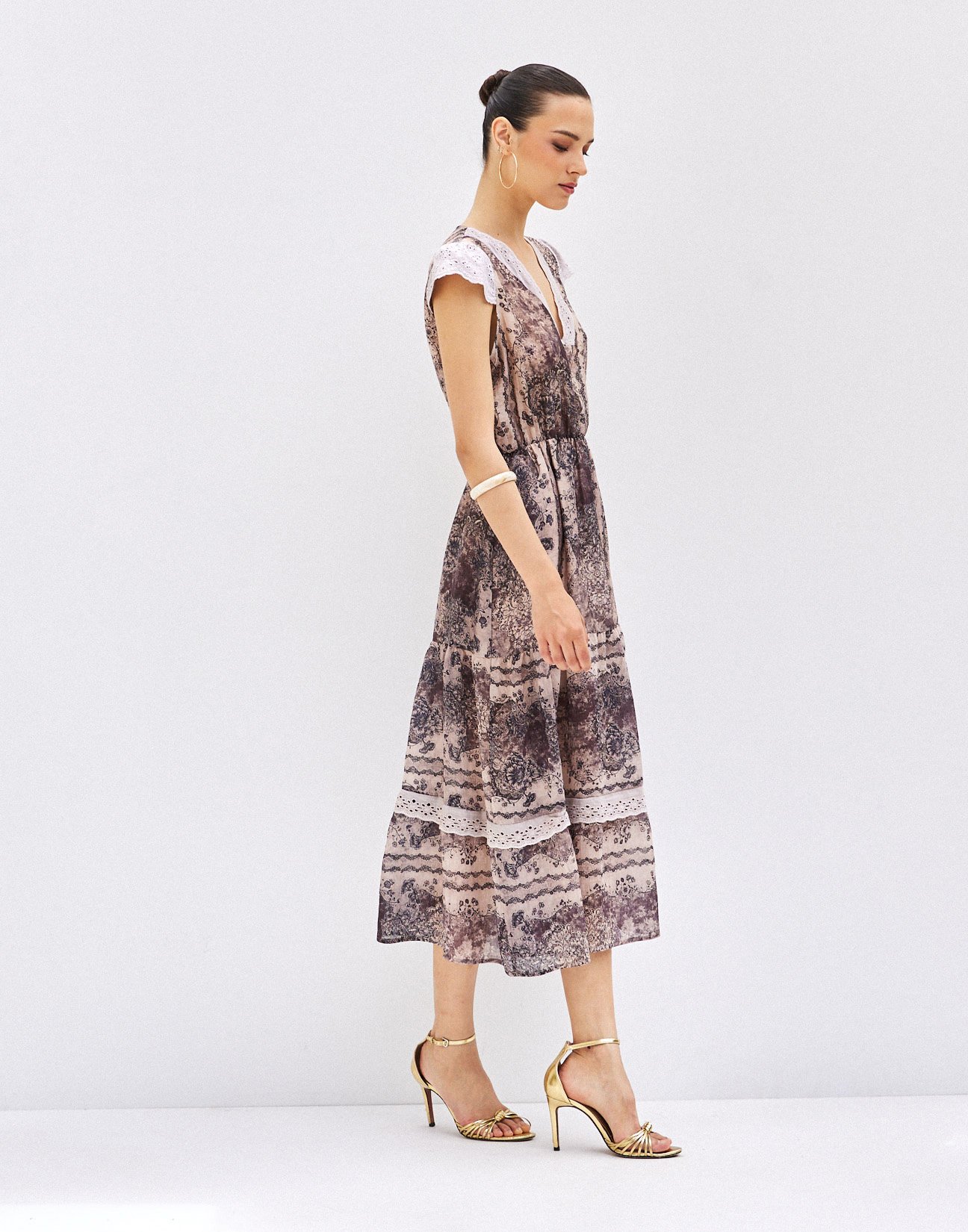 Printed dress with embroidery detail