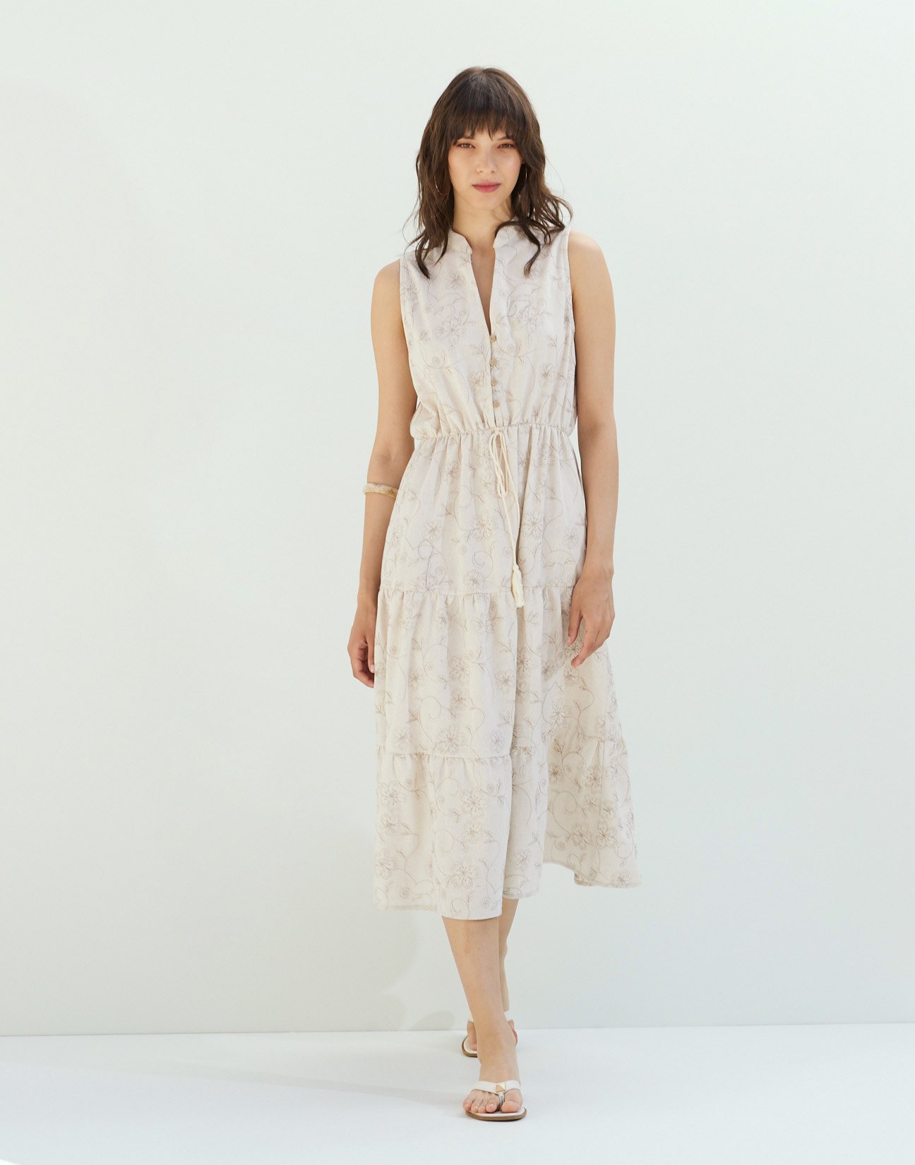 Embroidery linen dress
