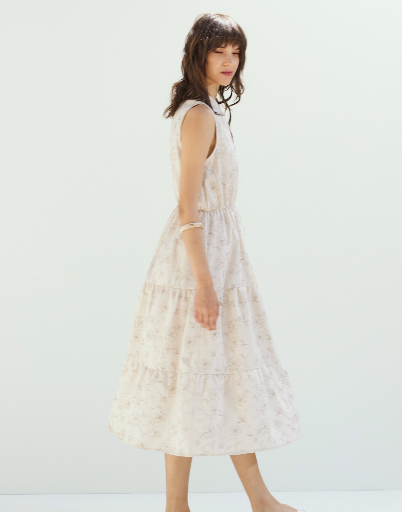 Embroidery linen dress