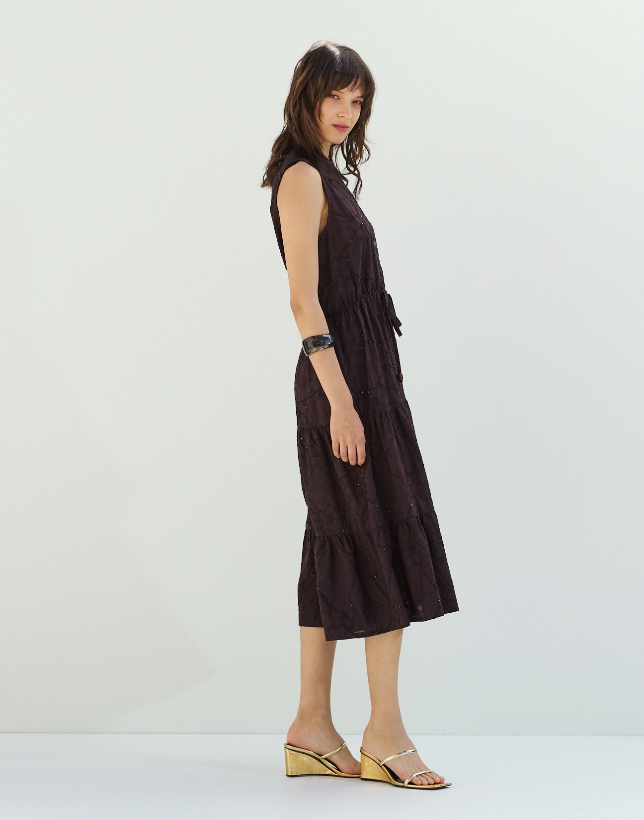 Embroidery midi dress