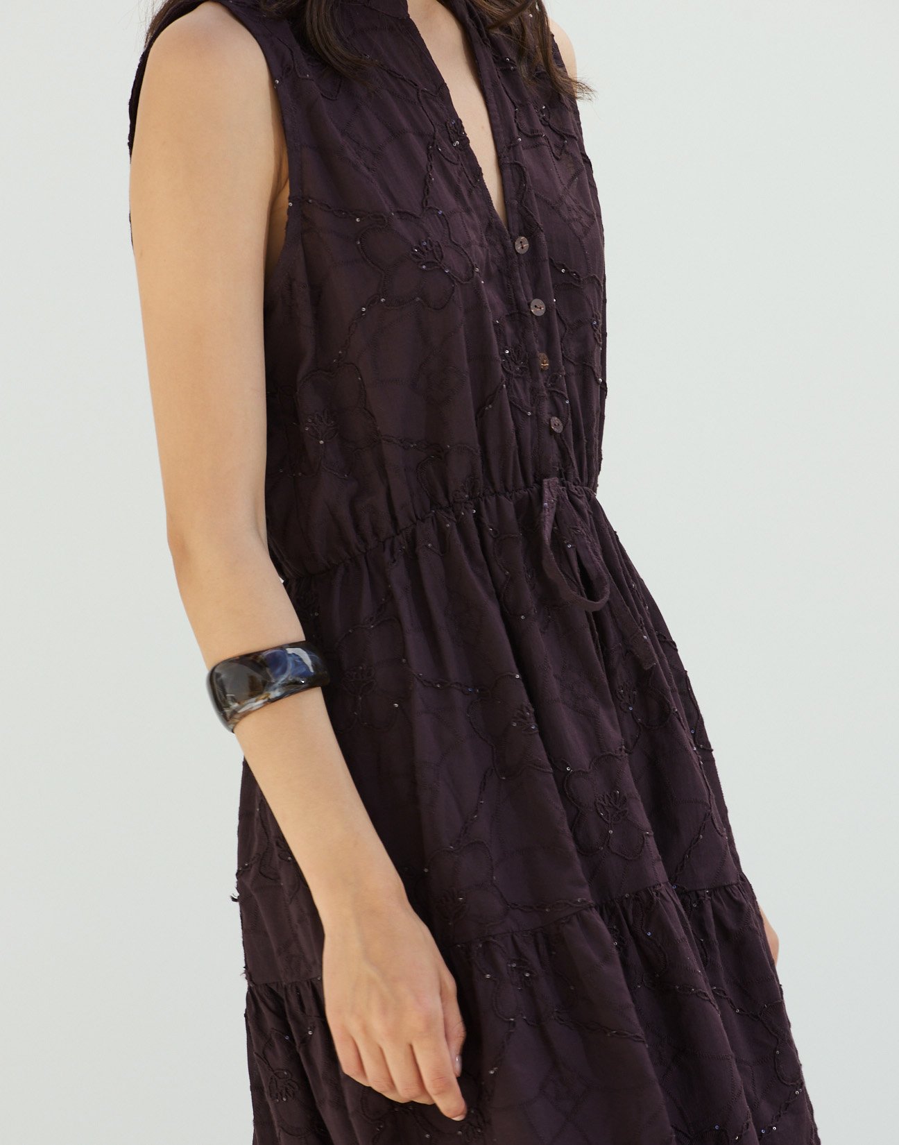 Embroidery midi dress