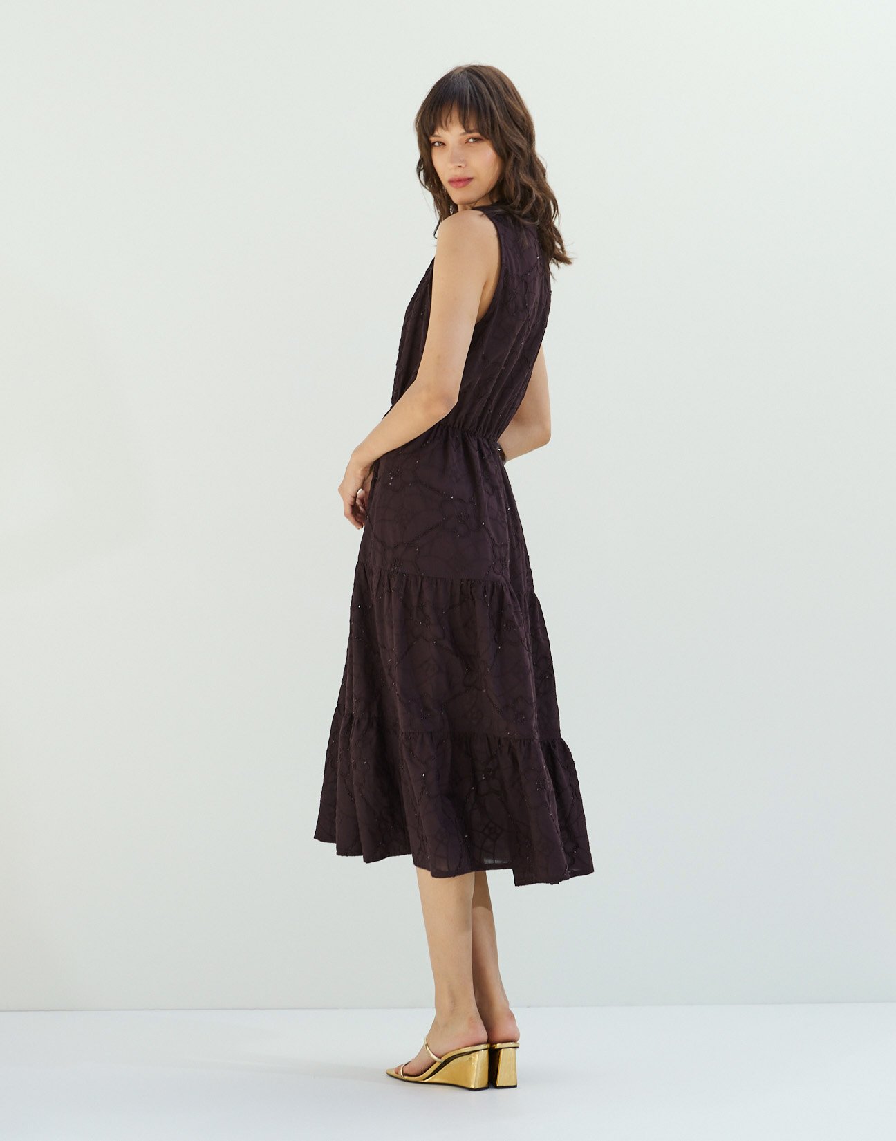 Embroidery midi dress