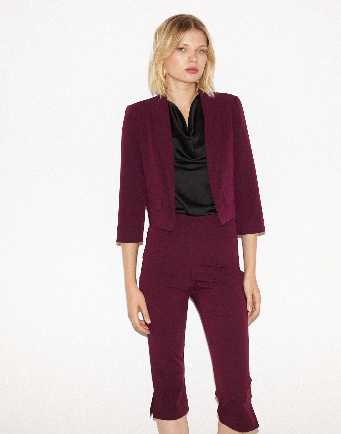 Short blazer with lapel