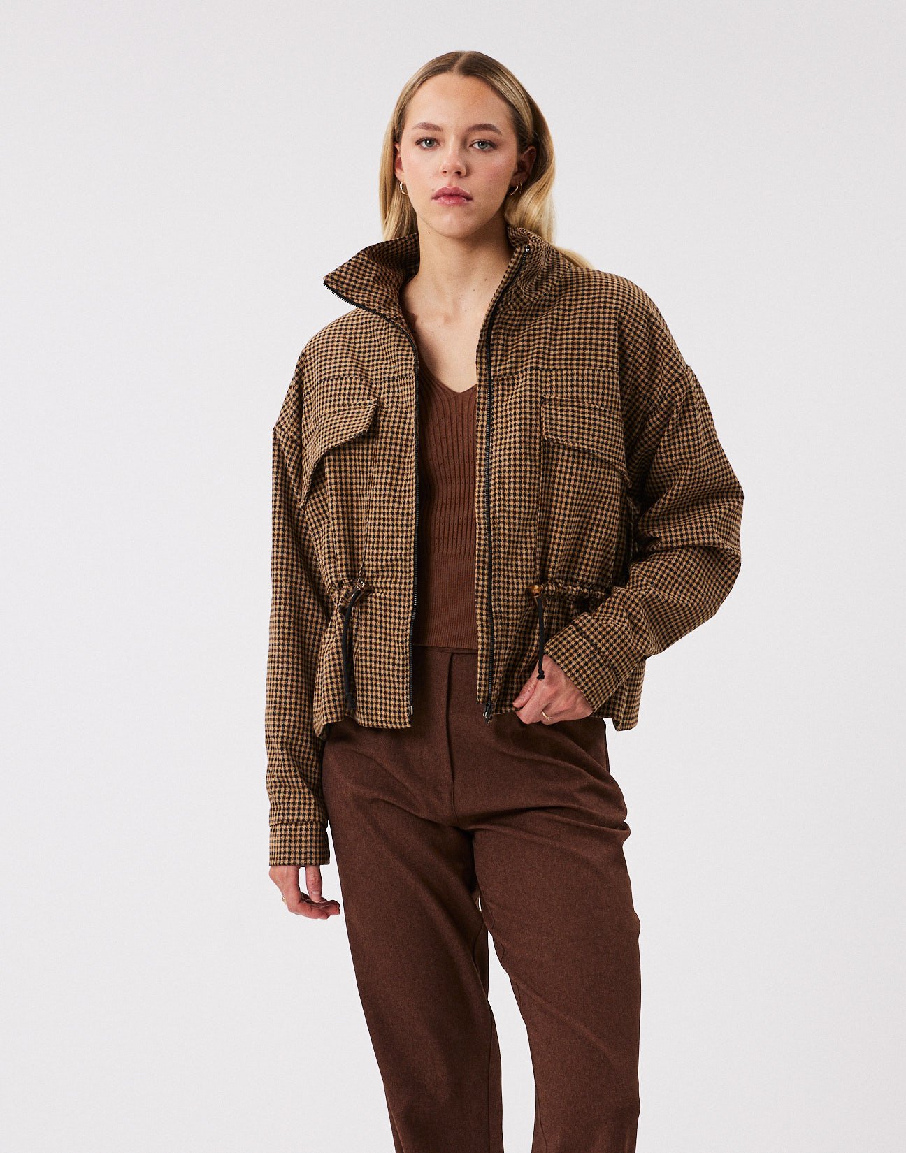 Checked jacket with gather