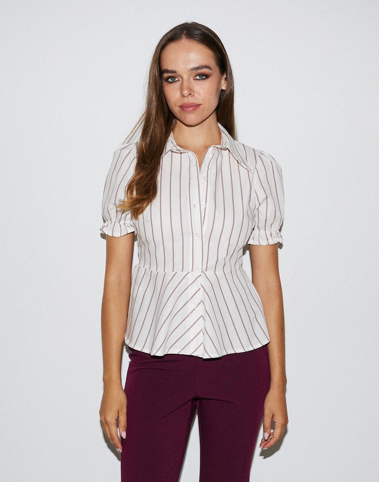 Shirt with puff sleeves