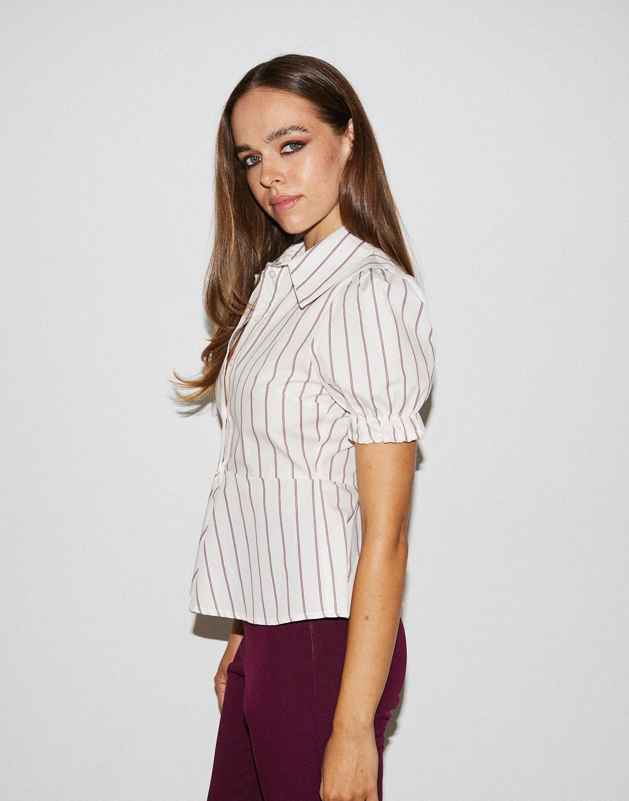Shirt with puff sleeves