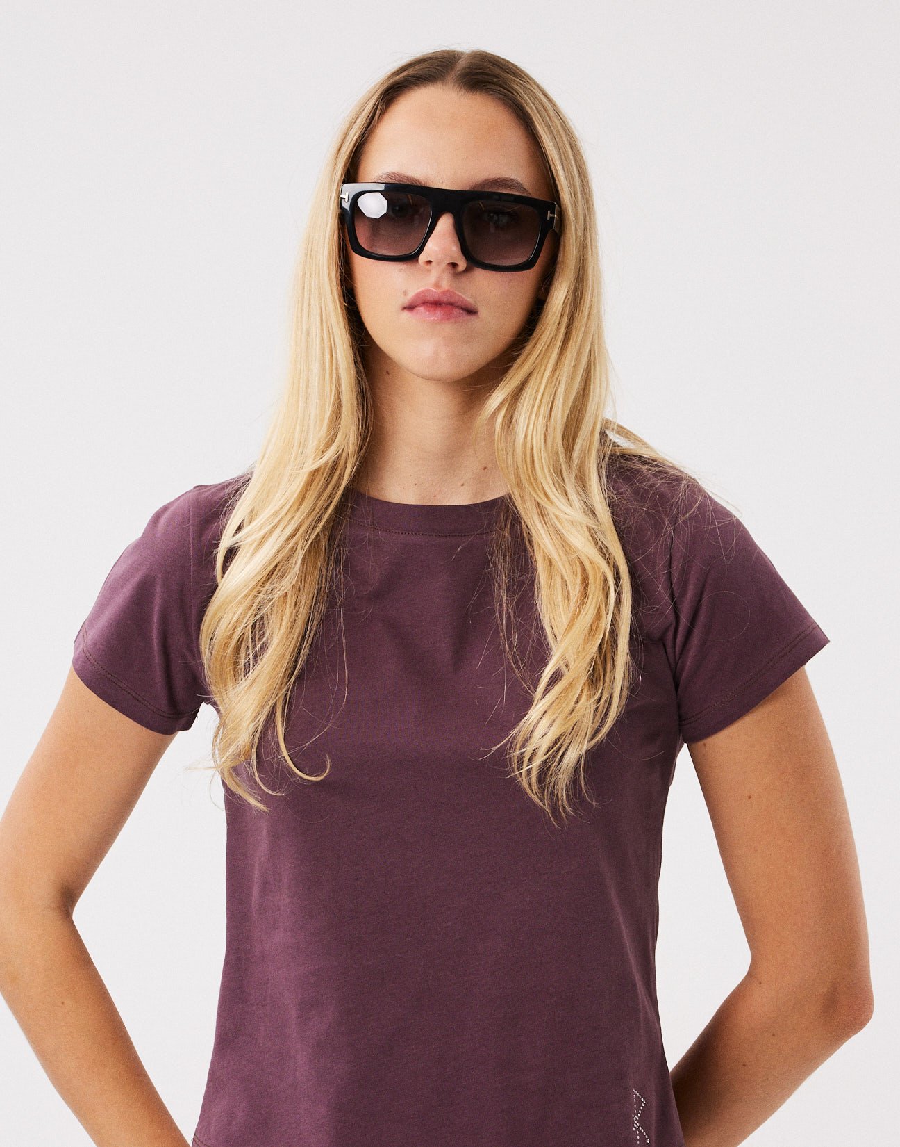 T-shirt με τύπωμα και στρας