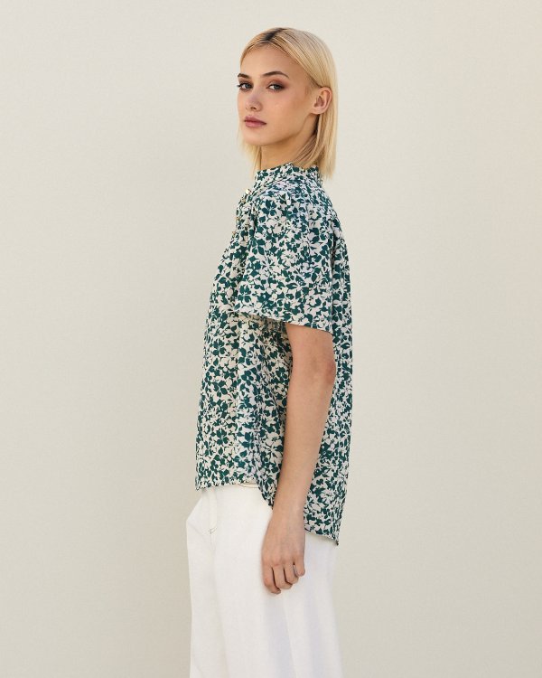 Printed blouse with buttons