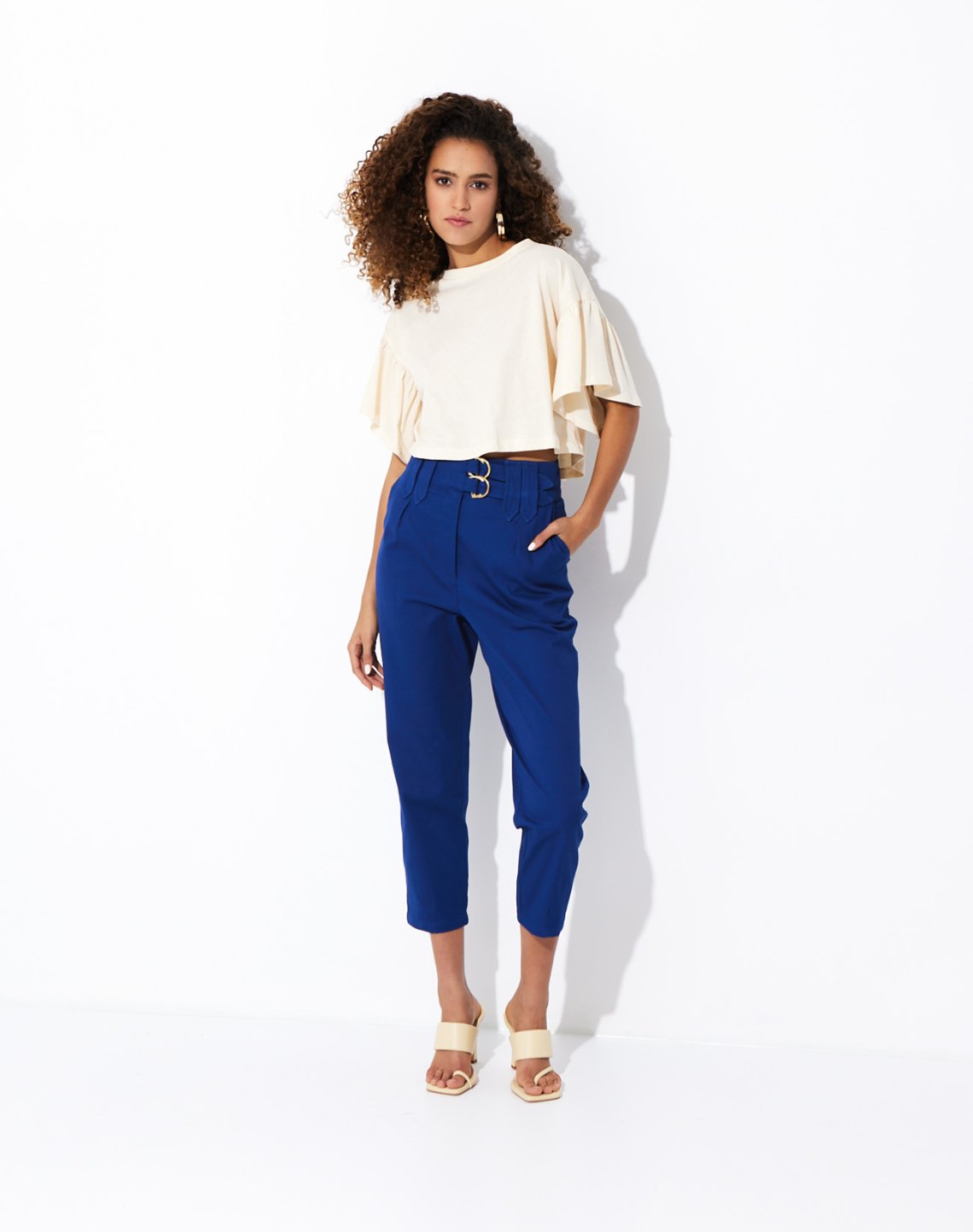 High waist trousers with metal buckles