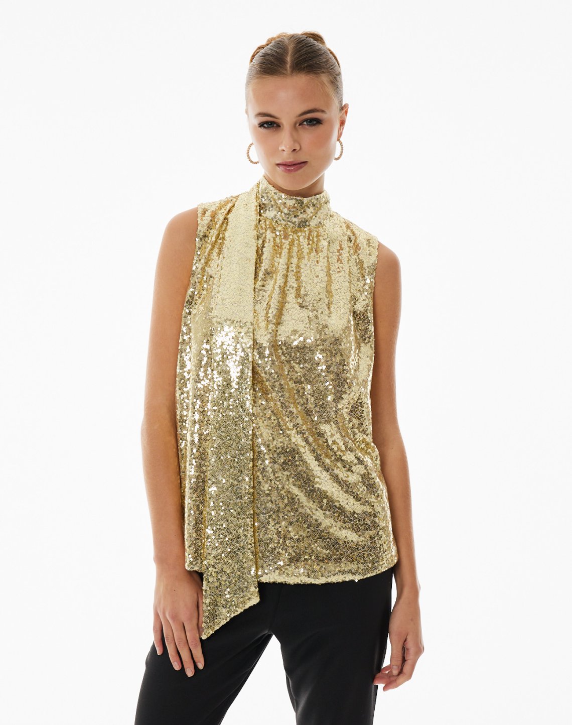 Sequinned top with tie