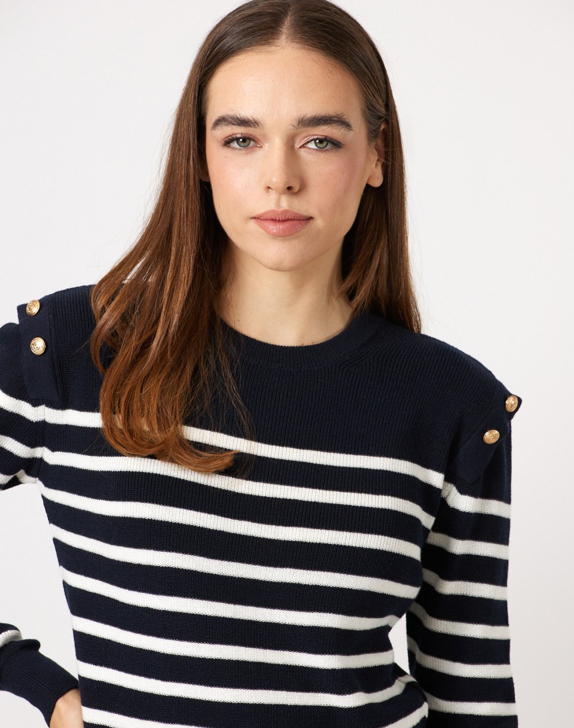 Knit blouse with buttons