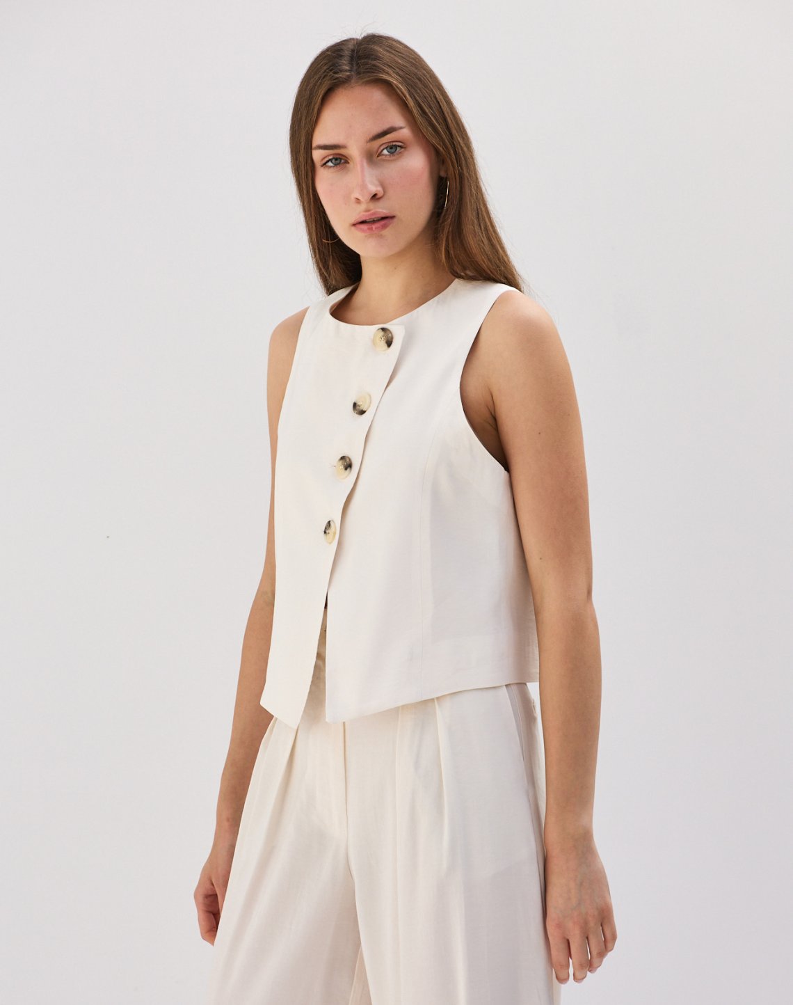 Sleeveless waistcoat