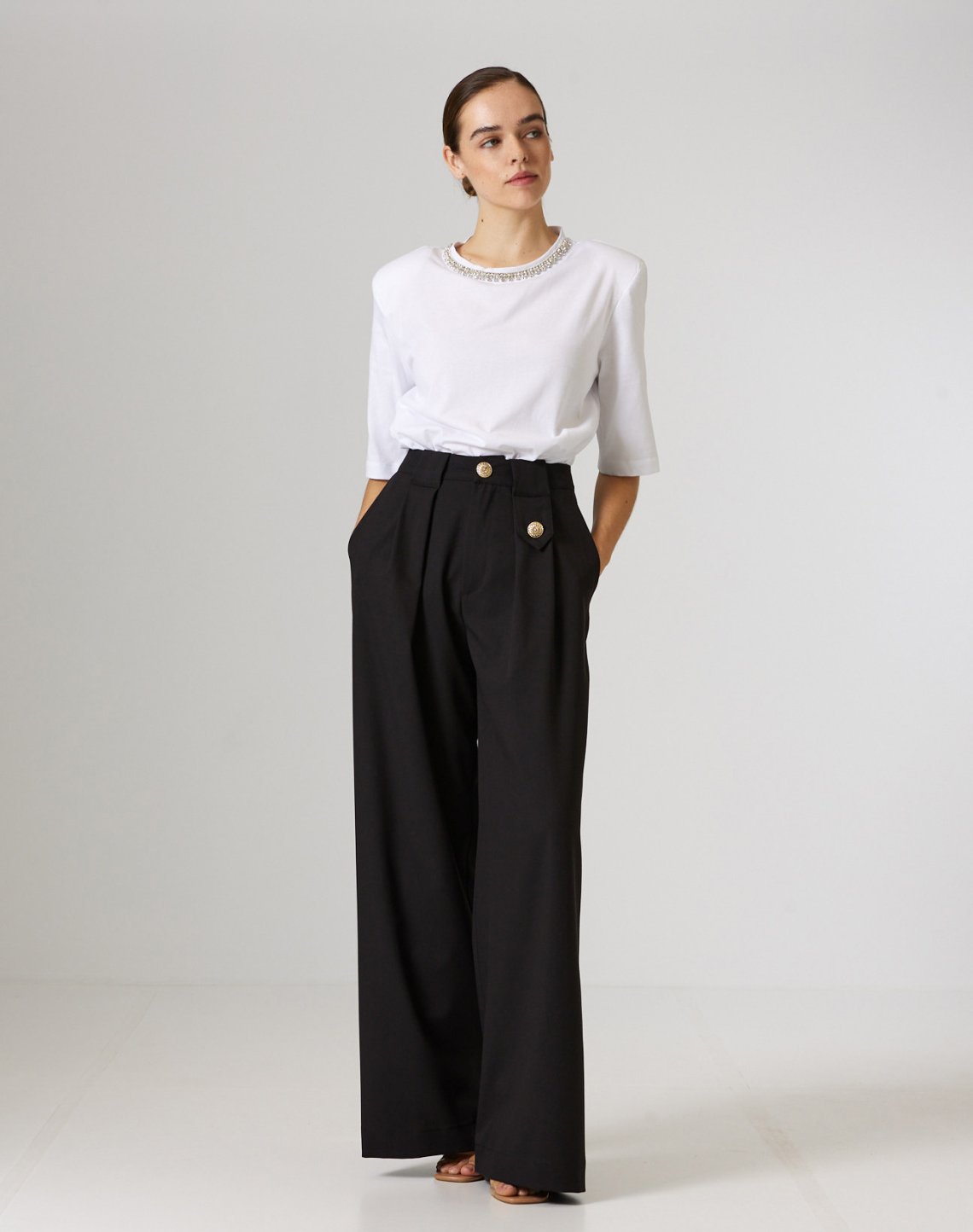 Trousers with belt loops