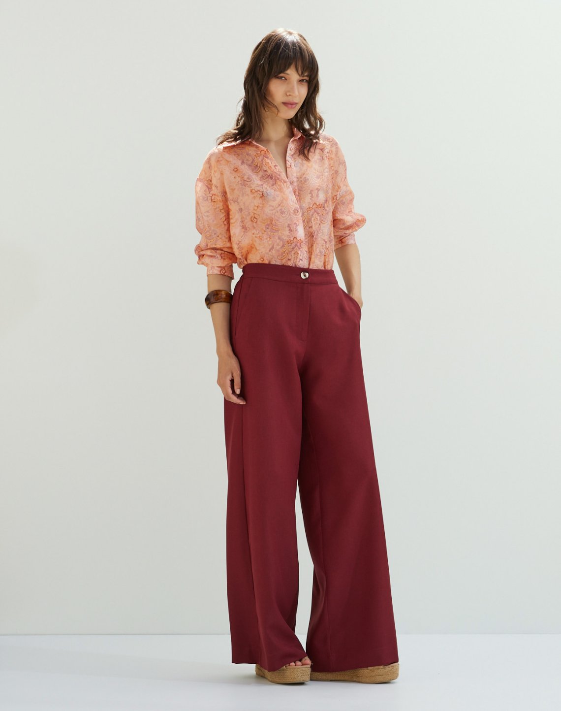 Trousers with elastic waist