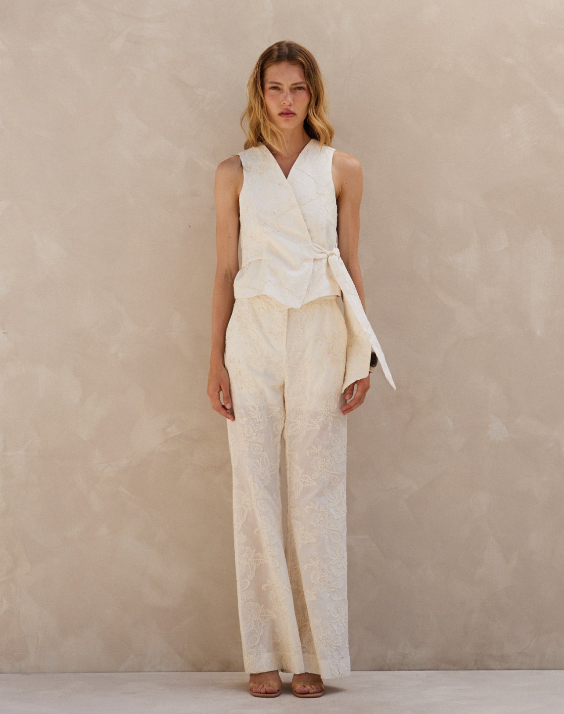 Embroidery trousers